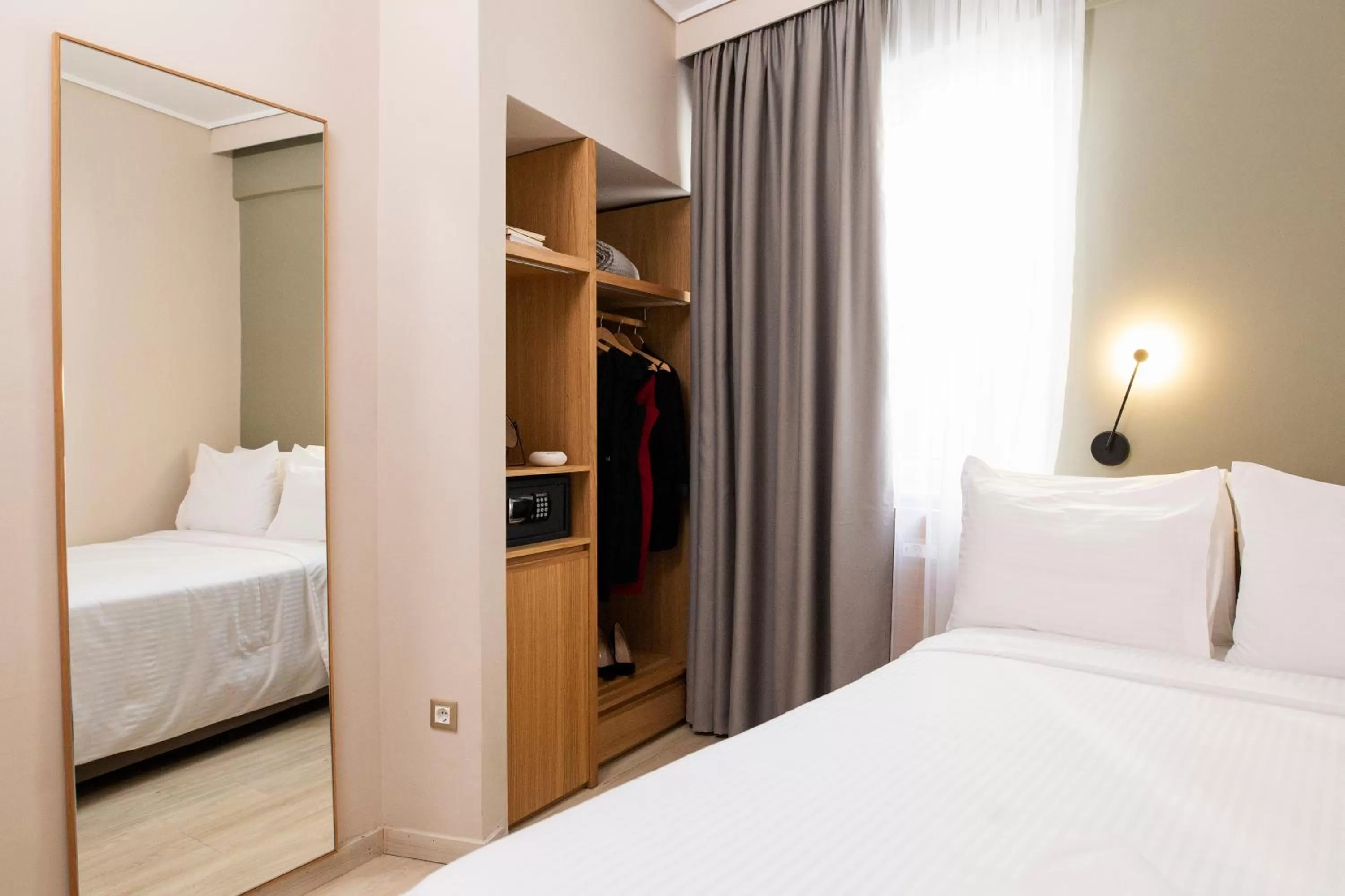 Bedroom, Bed in Acropolis View Hotel