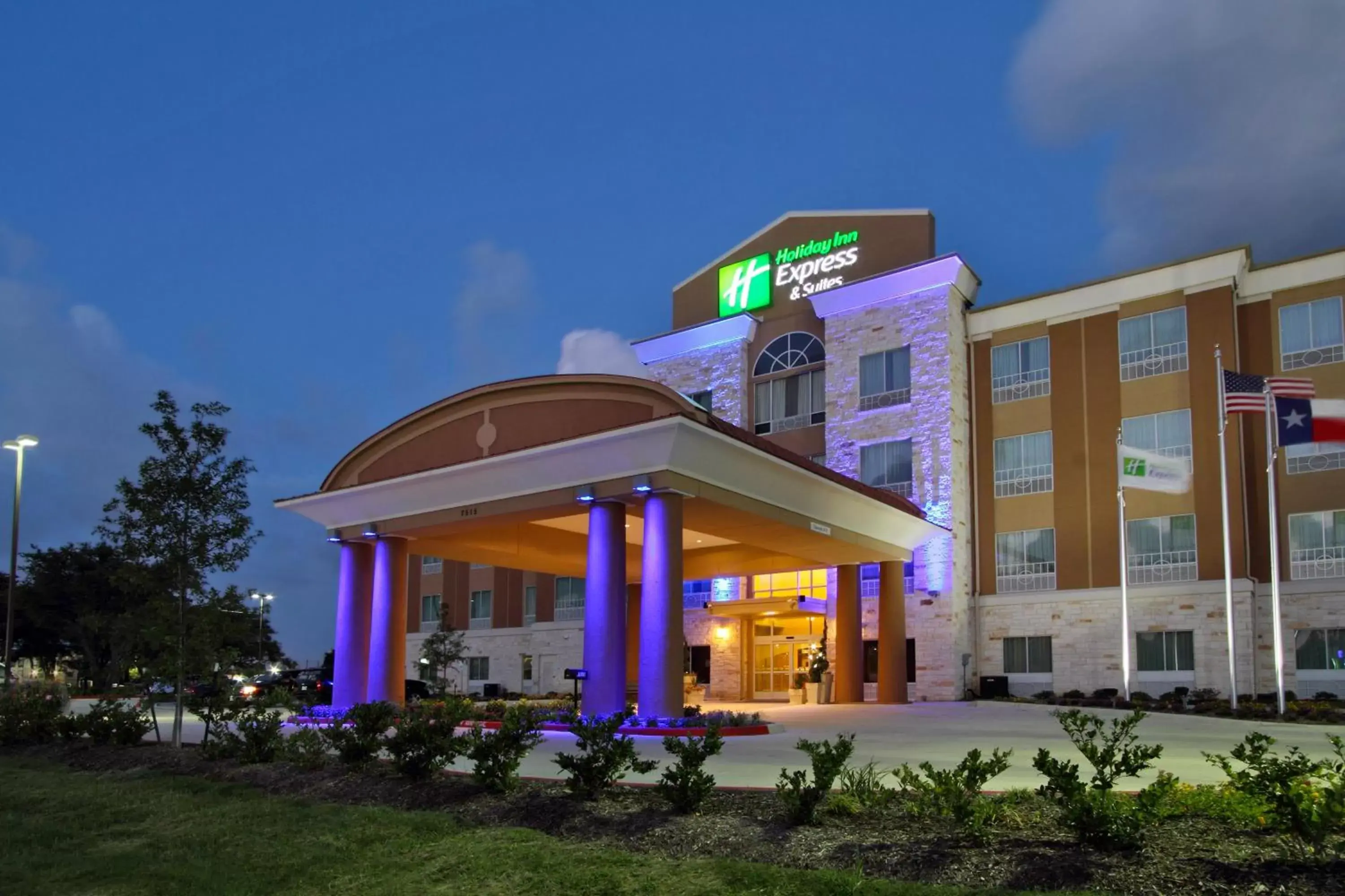 Property Building in Holiday Inn Express & Suites Houston East - Baytown, an IHG Hotel
