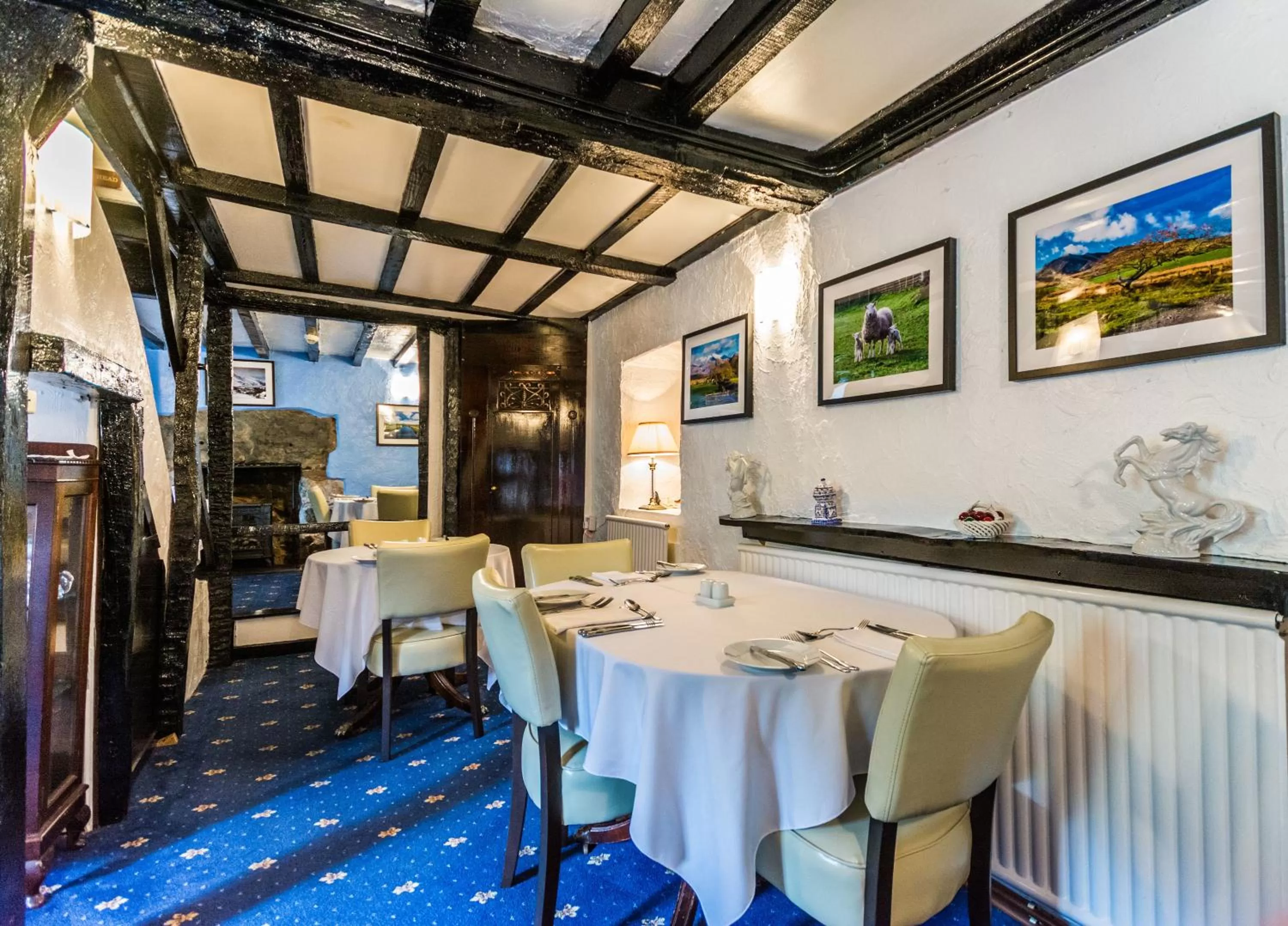 Restaurant/places to eat in Gwesty Minffordd Hotel