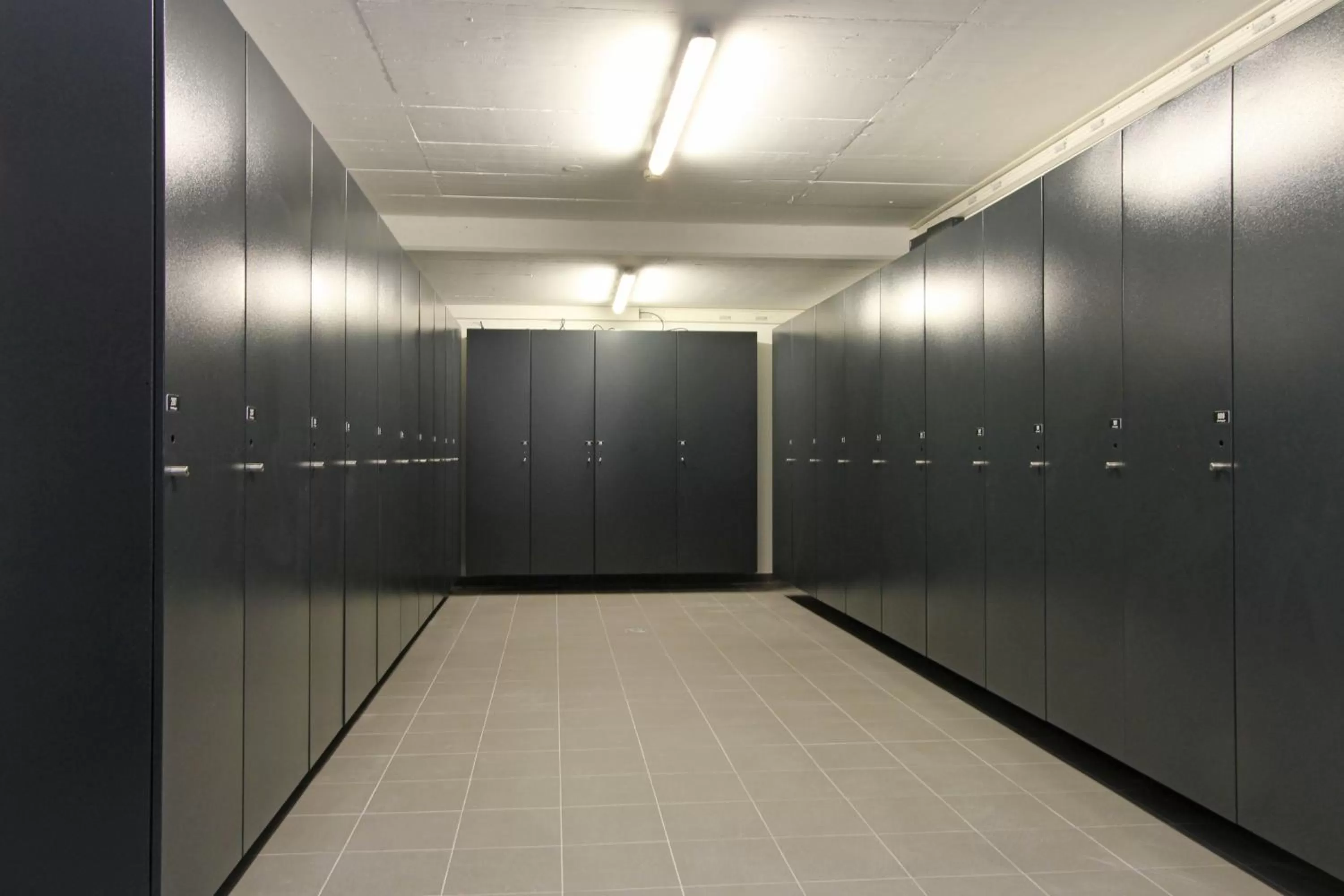 microwave in AvenidA Mountain Lodges Kaprun