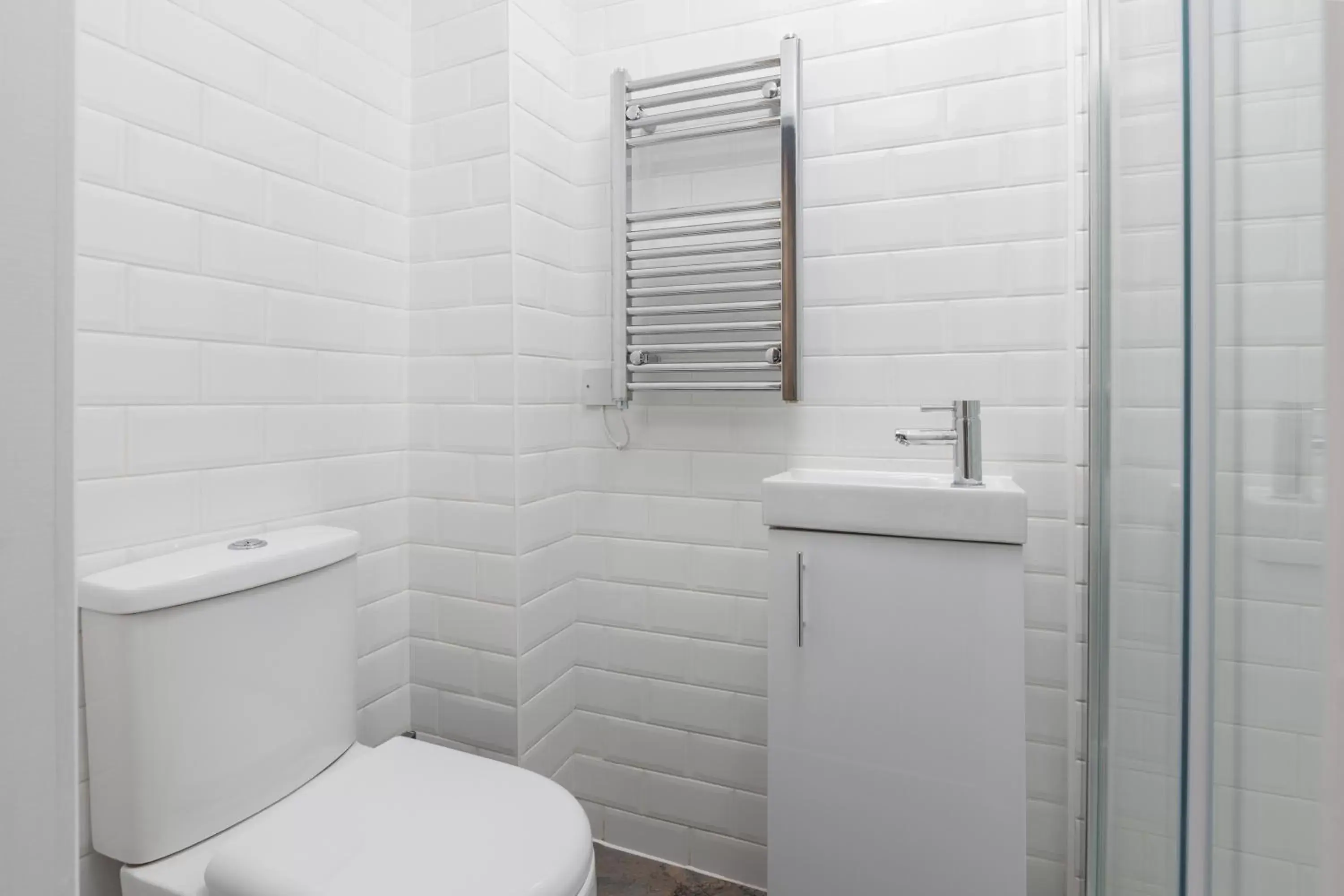 Bathroom in Charles Alexander Short Stay - TheWestern Blackpool