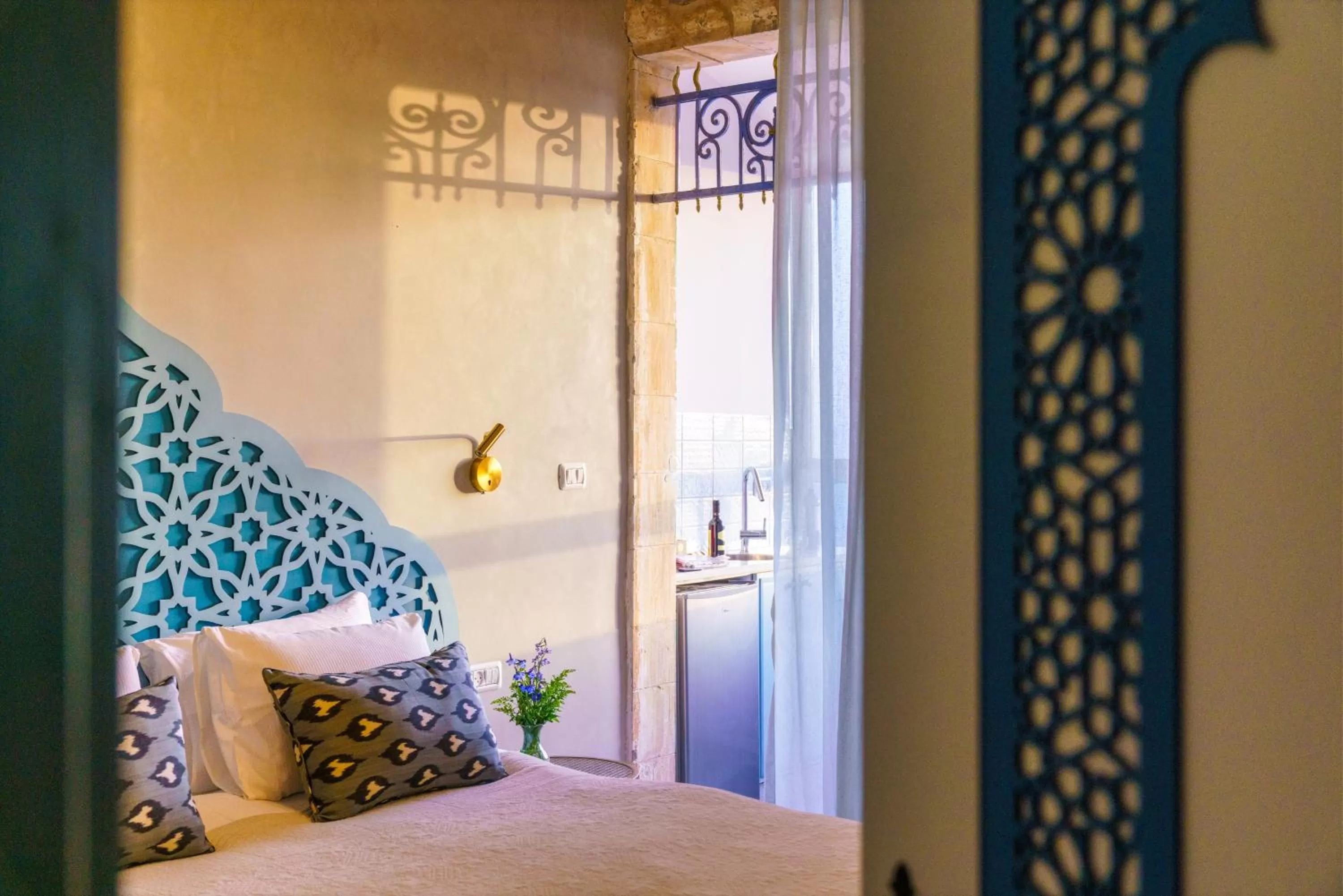 Bed in The Way Inn - Boutique Suites