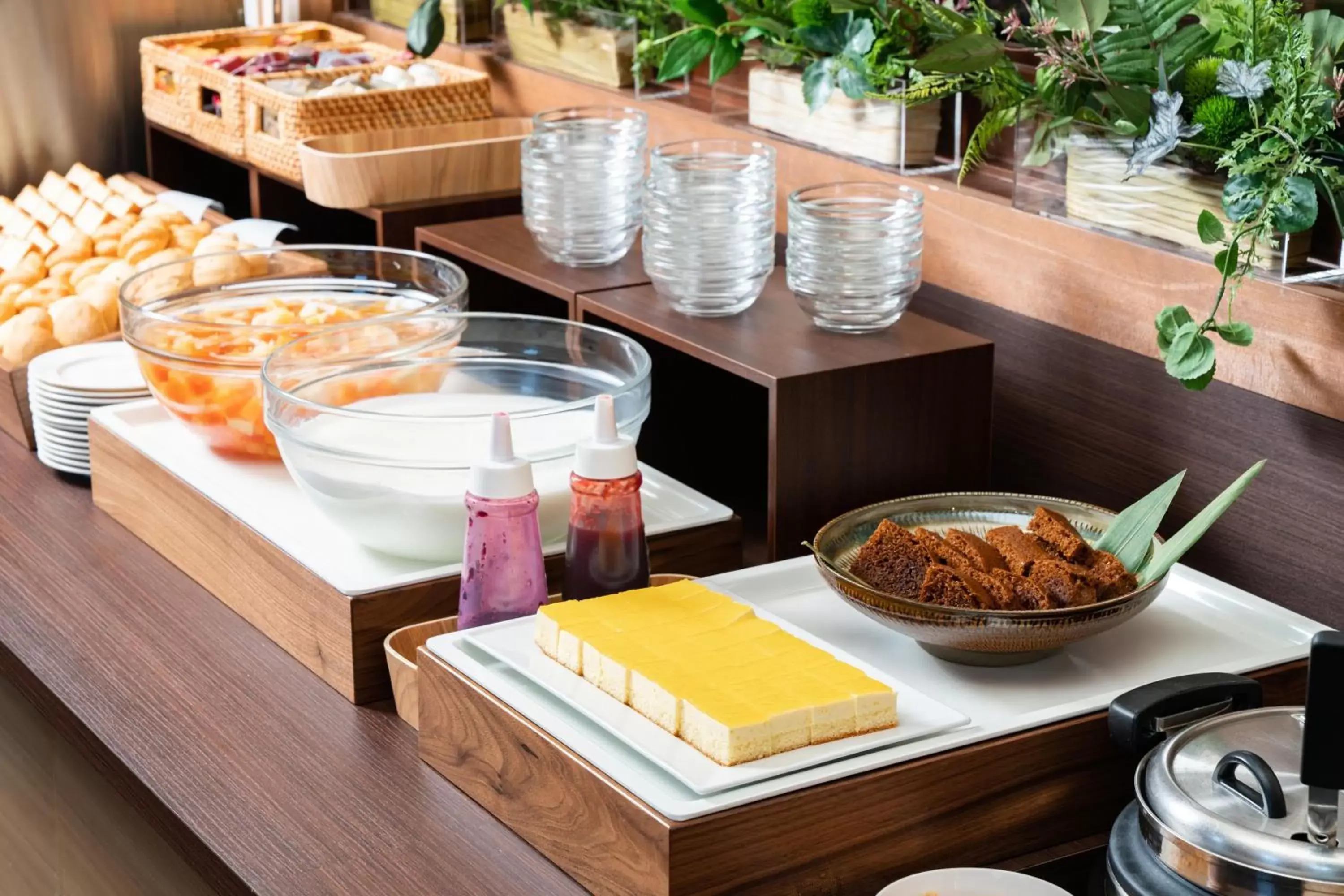 Buffet breakfast in Vessel Hotel Miyakonojo