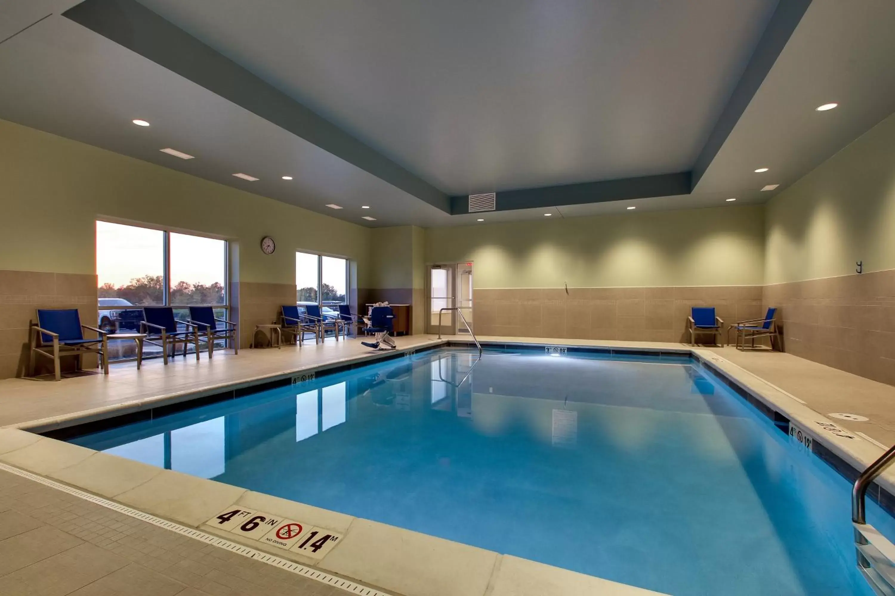 Swimming Pool in Holiday Inn Express & Suites Findlay North, an IHG Hotel