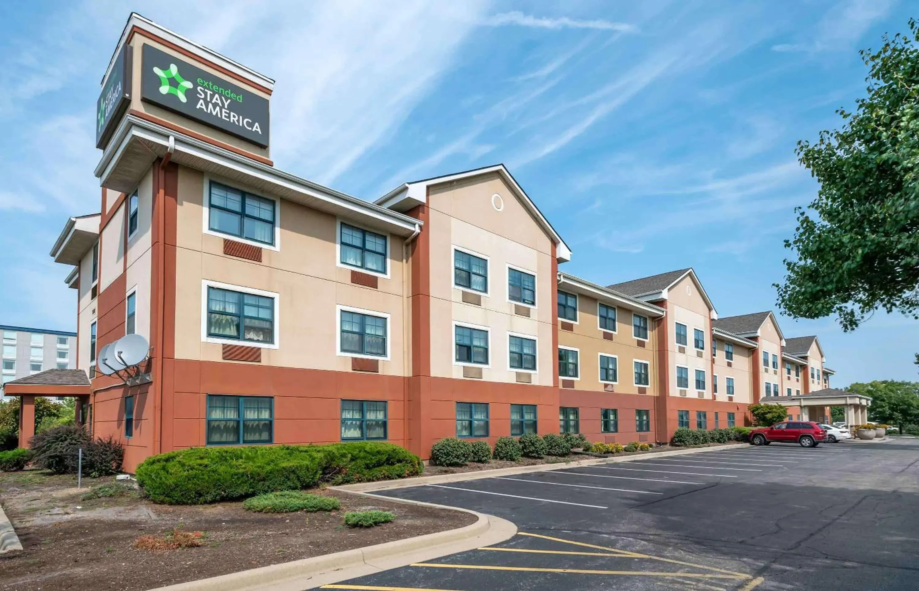 Property Building in Extended Stay America Suites - Indianapolis - Airport