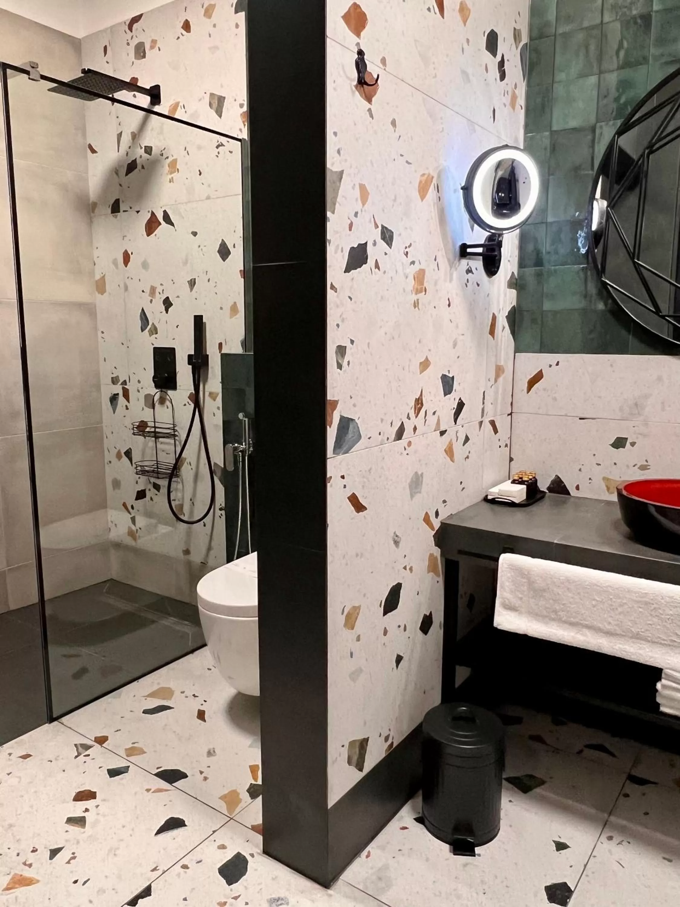 Shower in Global Home - Aparthotel - No Contact Check In
