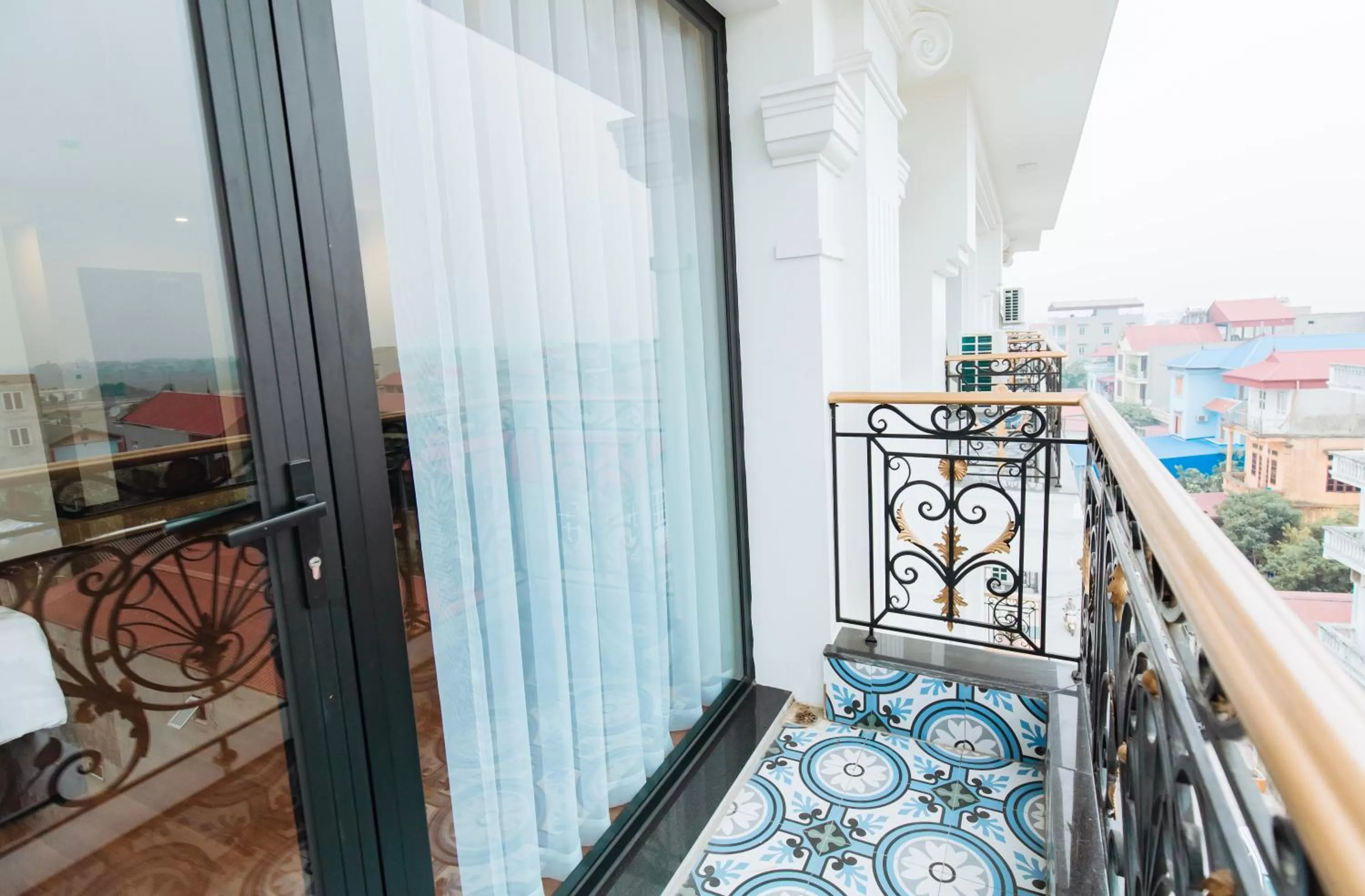 Balcony/Terrace in Paragon Noi bai Hotel & Pool