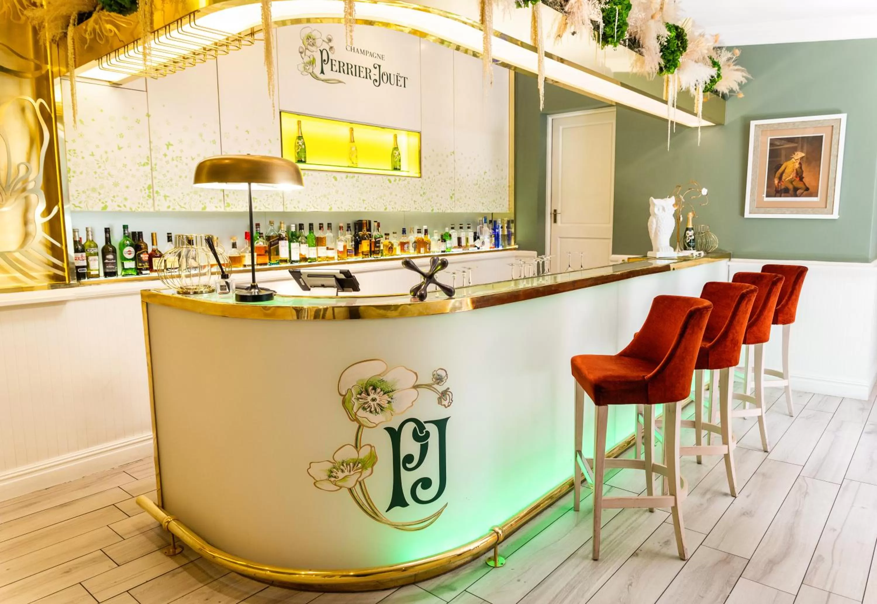 Lounge or bar in Fairlawns Boutique Hotel & Spa