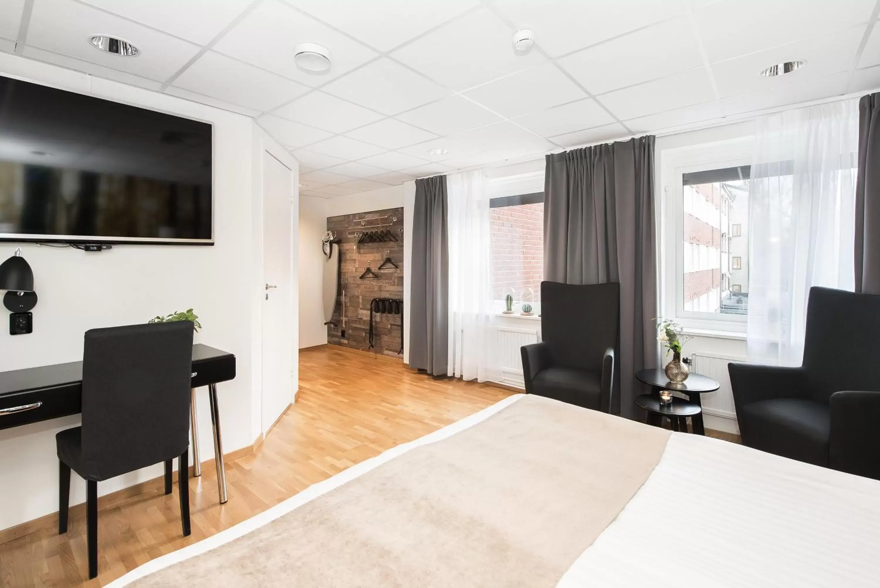 Bedroom, TV/Entertainment Center in Best Western Hotel City Gavle