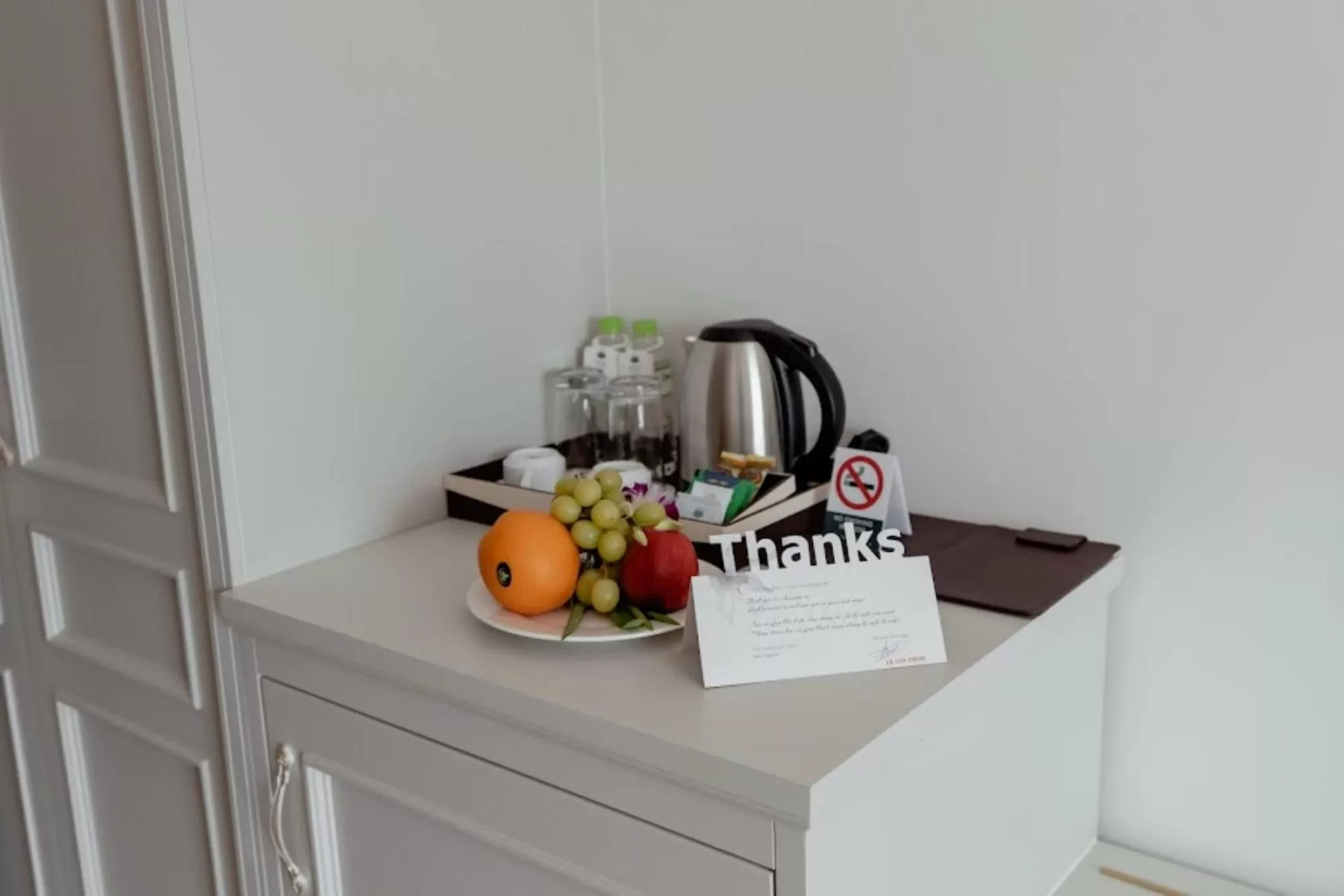Coffee/tea facilities in MerPerle Beach Hotel