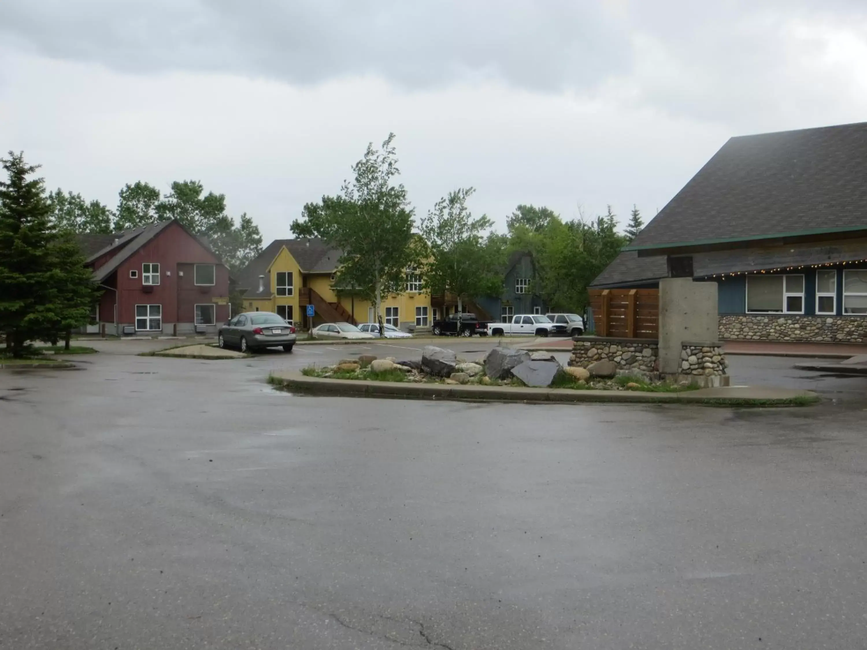 Property Building in Waterton Lakes Lodge Resort