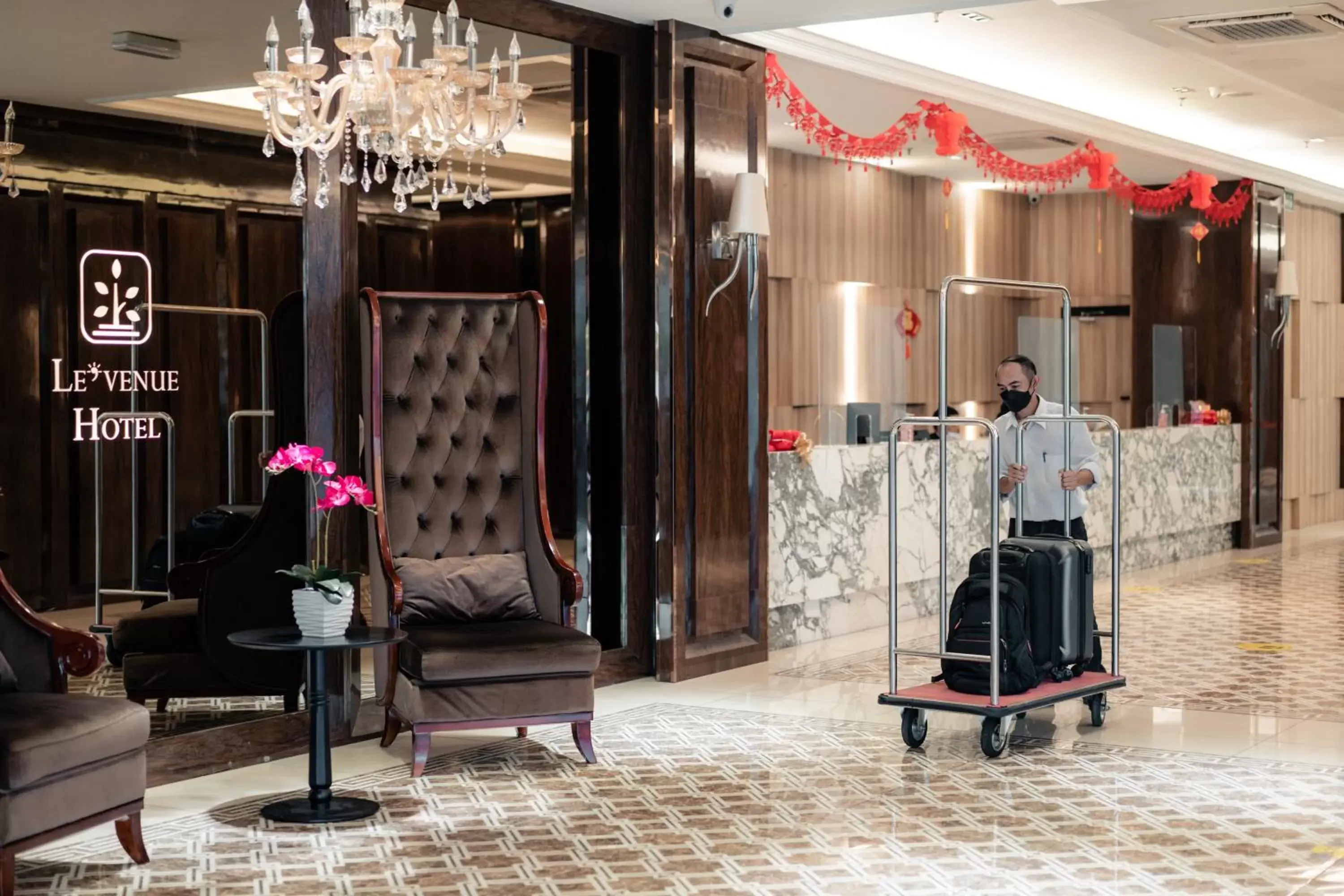 Lobby or reception in Le'venue Hotel