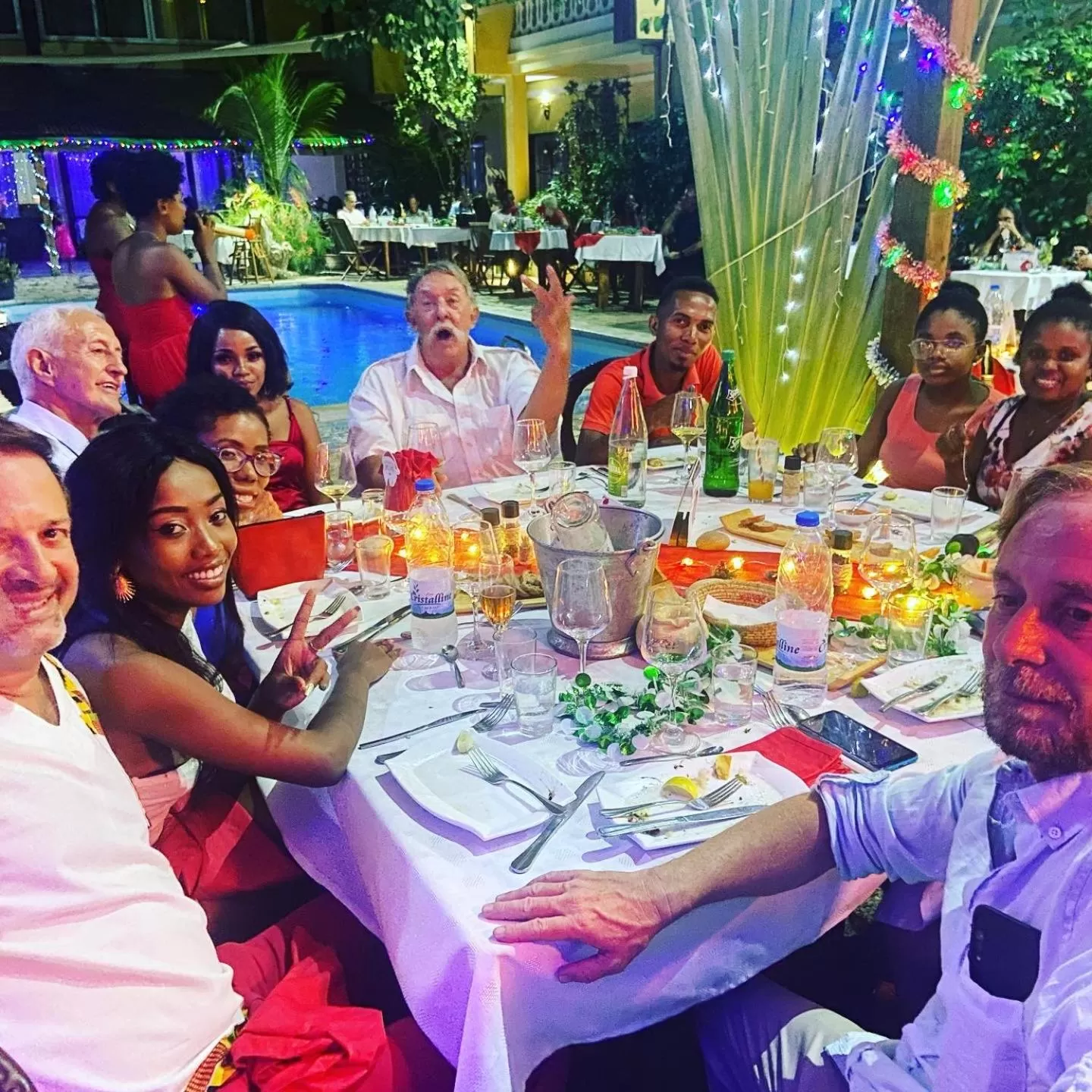 Restaurant/places to eat in Hôtel Restaurant Coco Lodge Majunga