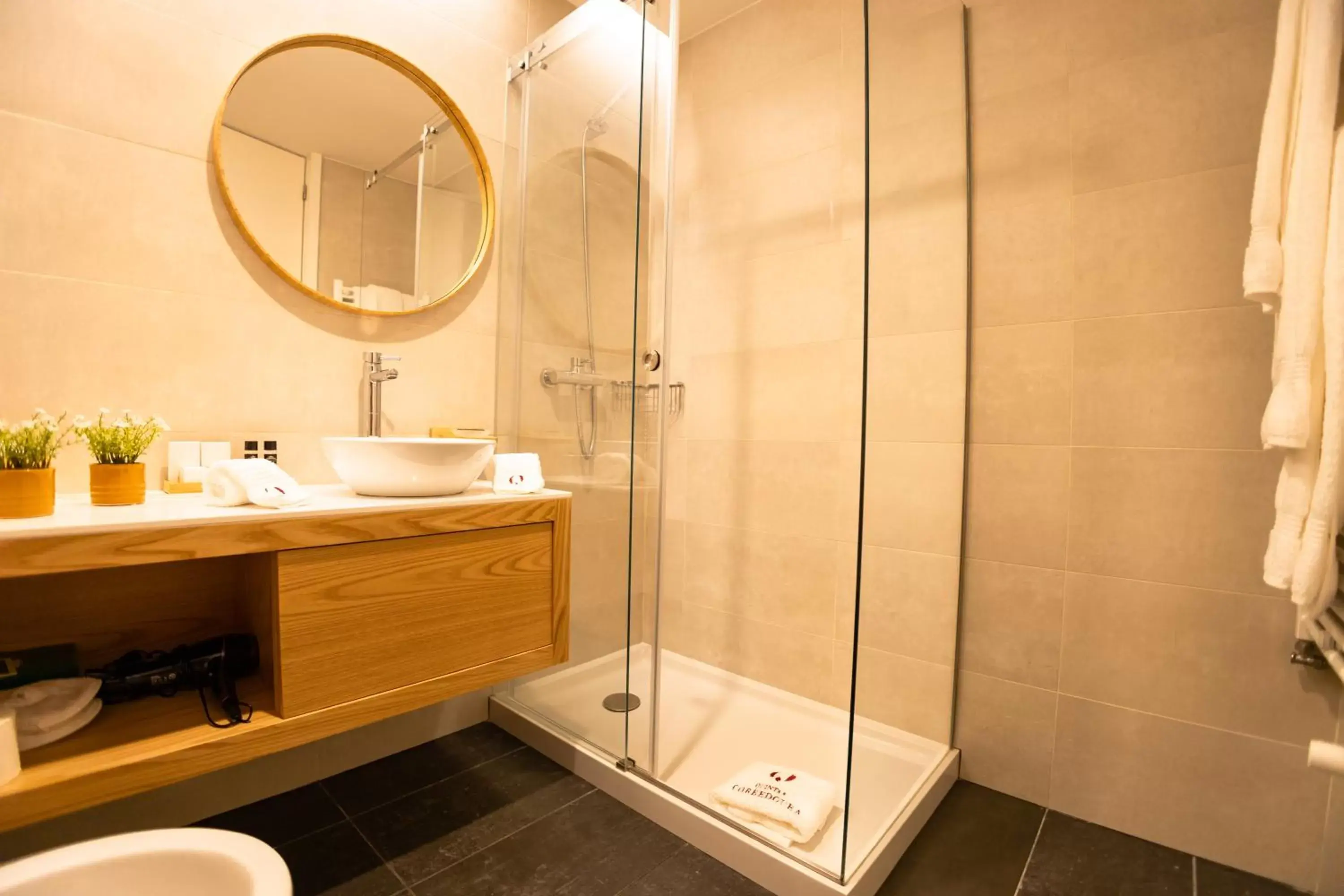 Bathroom in Quinta da Corredoura, Hotel Rural