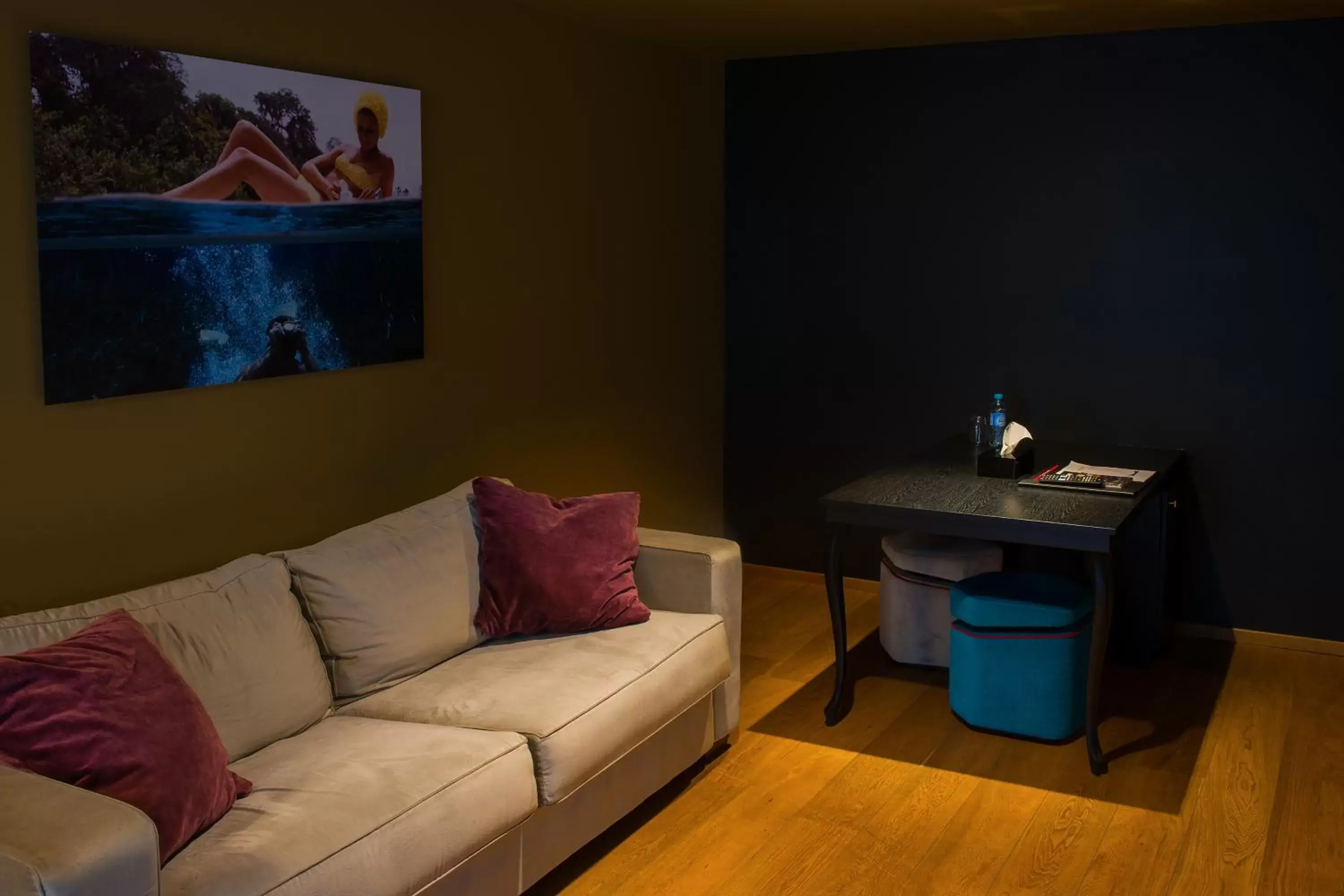 Living room, Seating Area in Hotel The Royal Snail