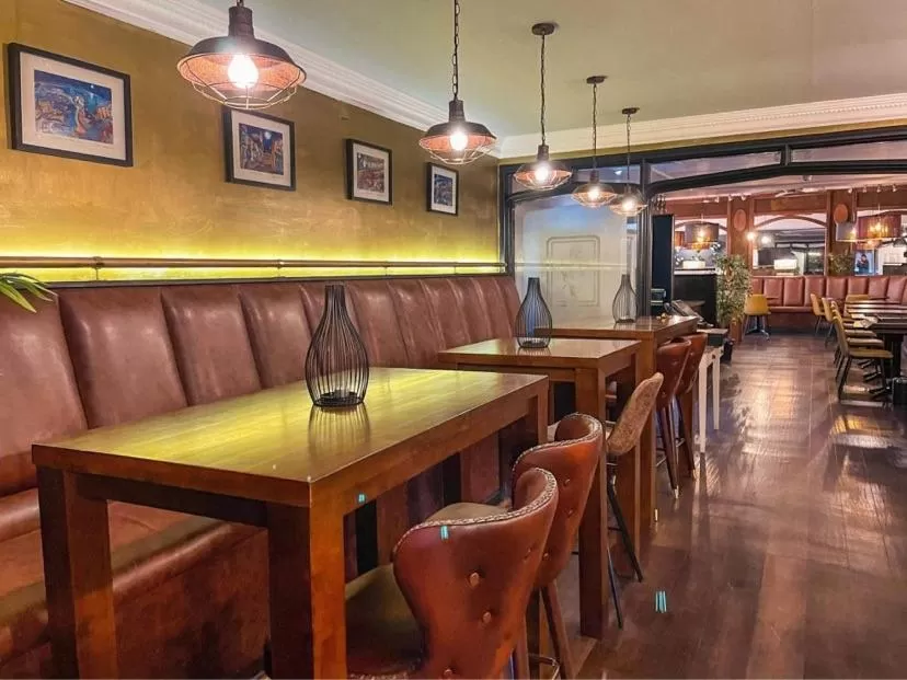 Restaurant/places to eat in Heywood Spa Hotel