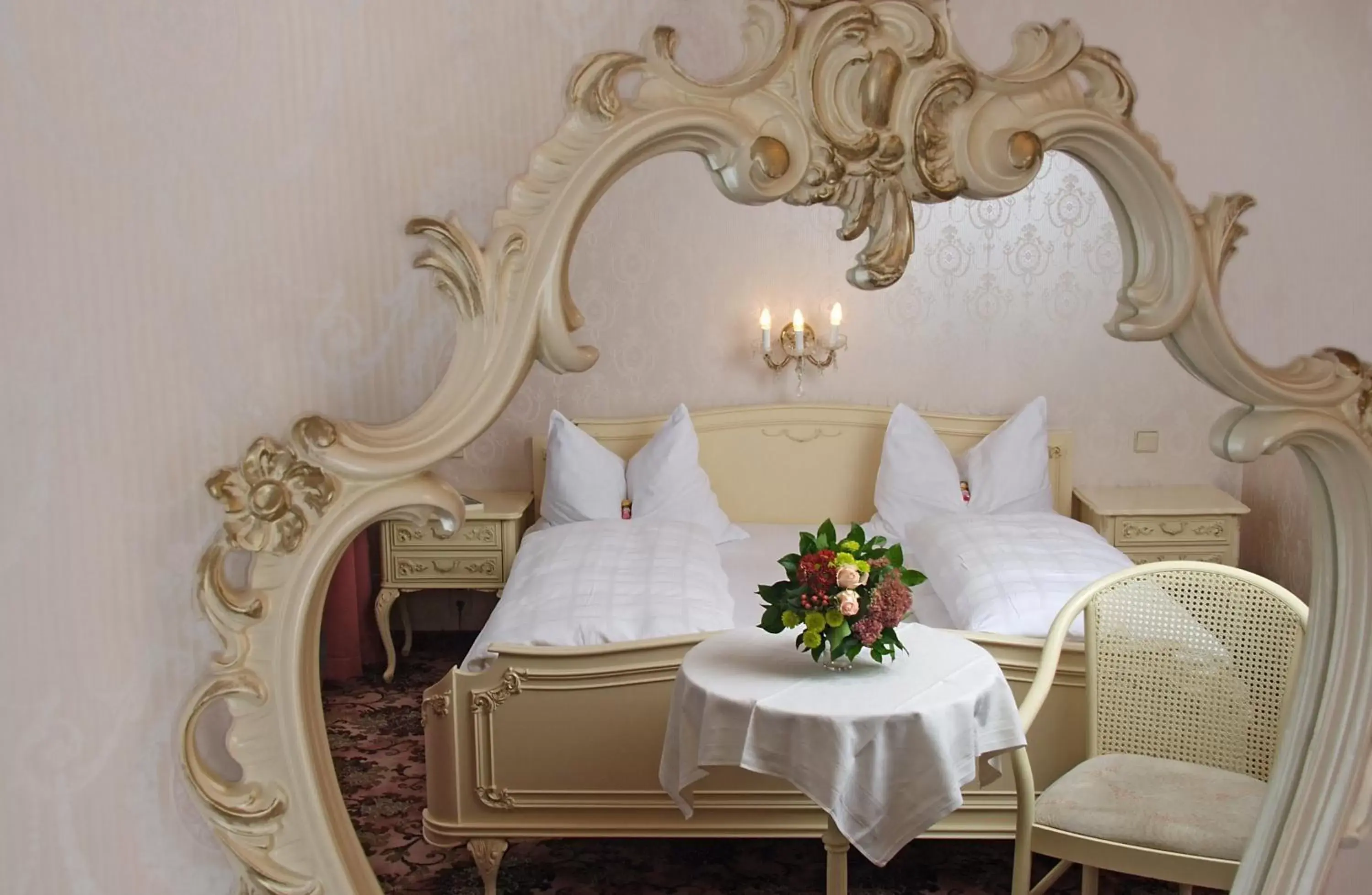 Bed in Aviano Boutiquehotel