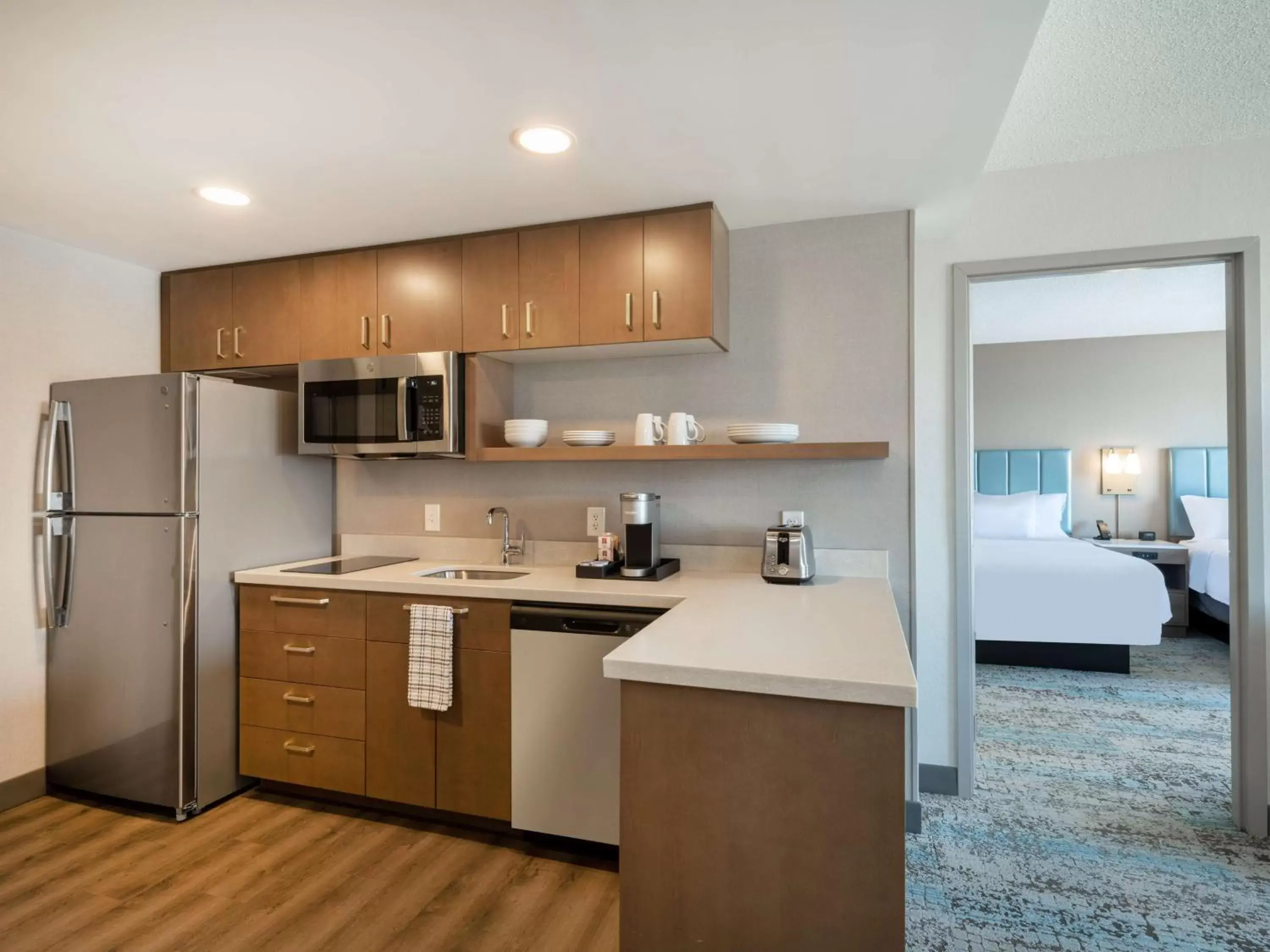 Kitchen or kitchenette, Kitchen/Kitchenette in Homewood Suites By Hilton Toledo Downtown