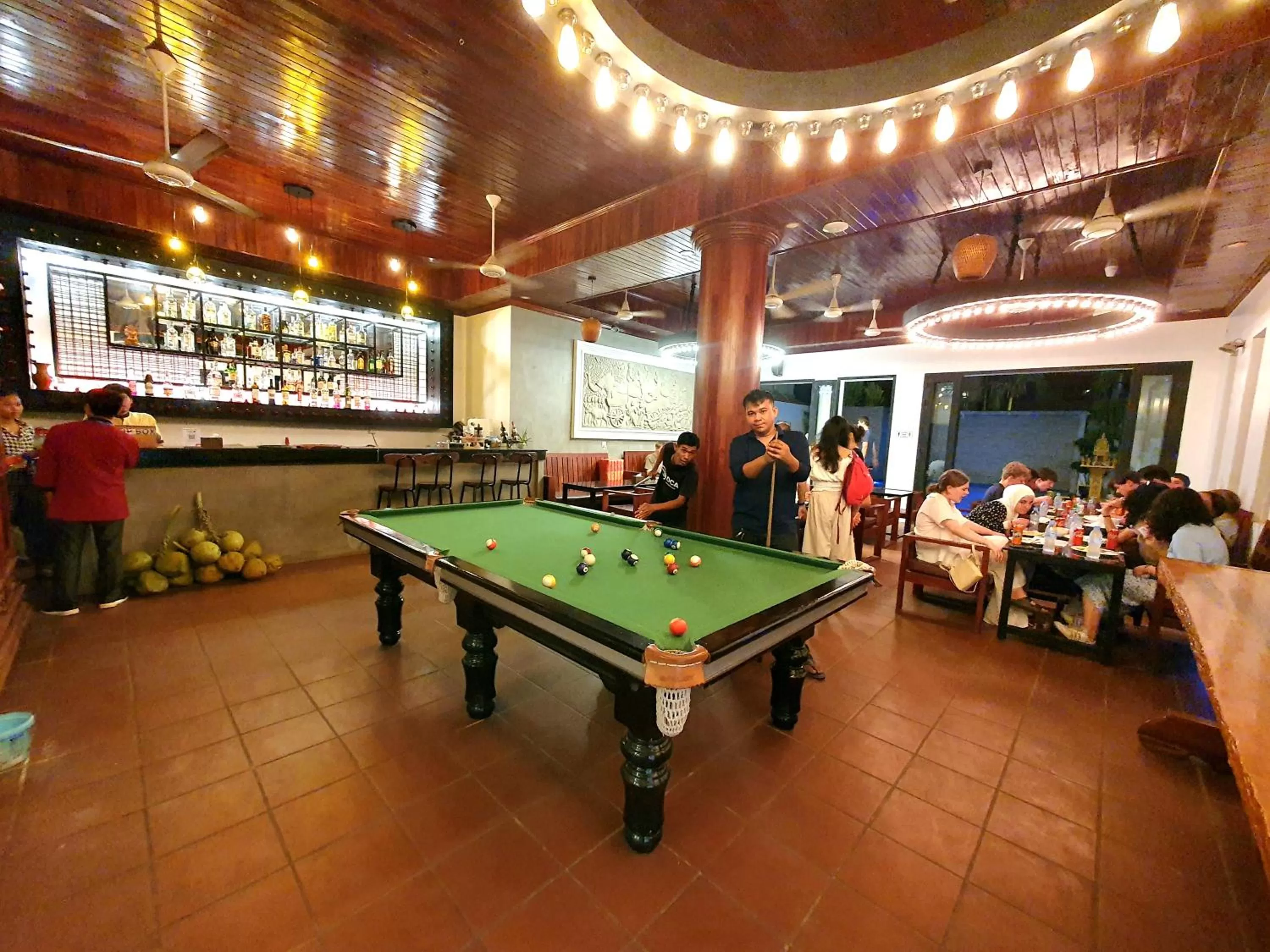 Restaurant/places to eat, Billiards in Long Night Siem Reap Hotel