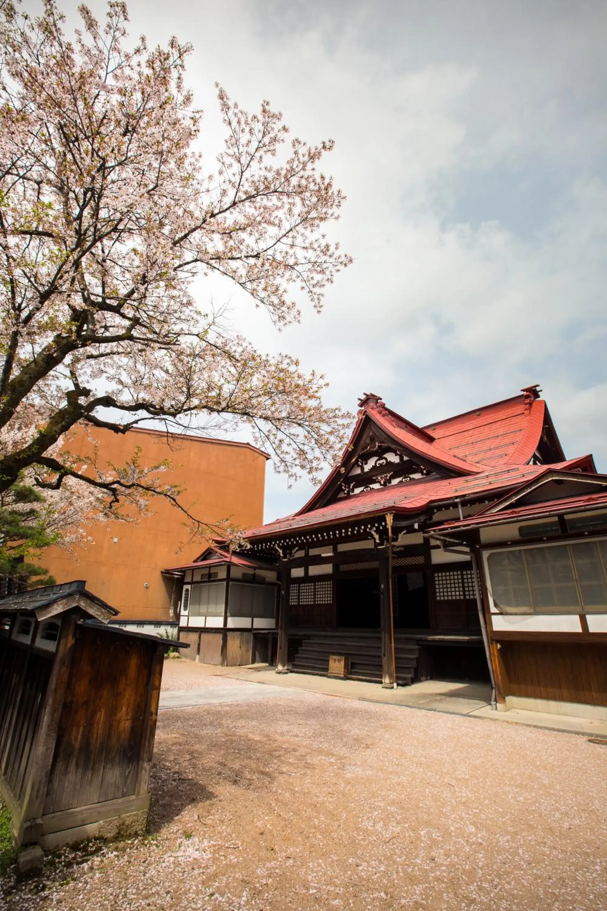 Facade/entrance, Property Building in TEMPLE HOTEL TAKAYAMA ZENKOJI