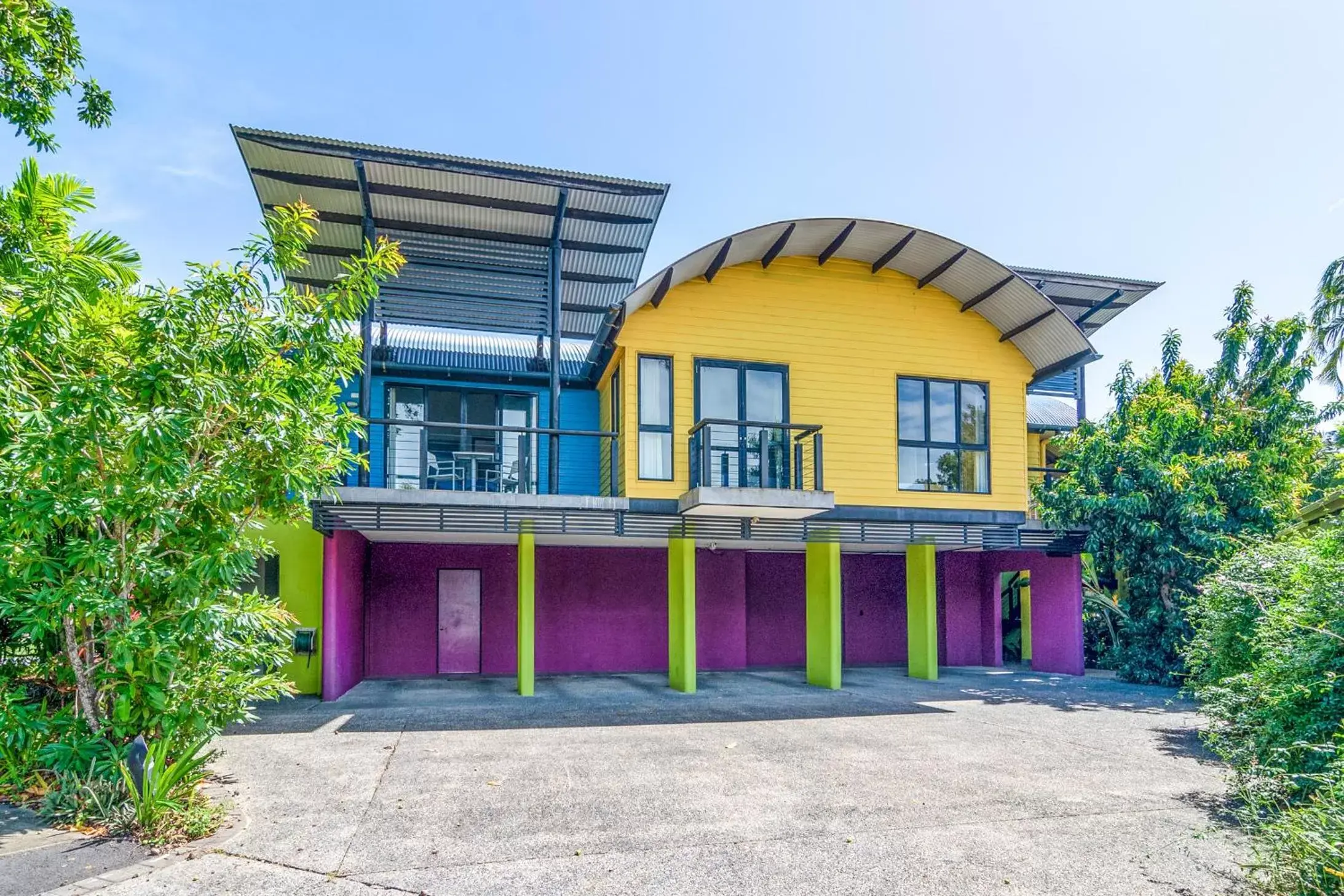 Property Building in Dreamcatcher Beach-Side Apartments