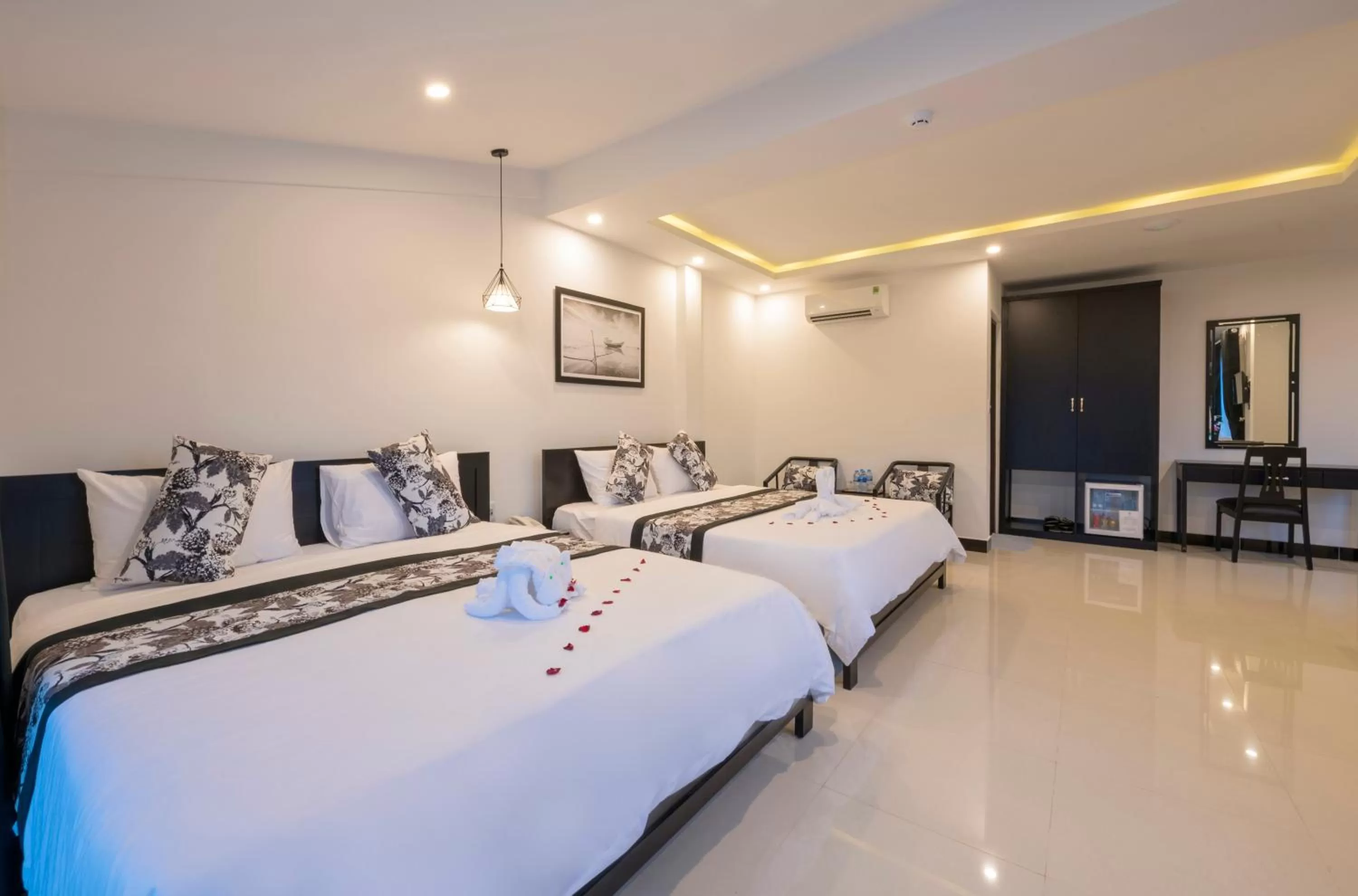 Photo of the whole room, Bed in Hoianation Villas Hotel