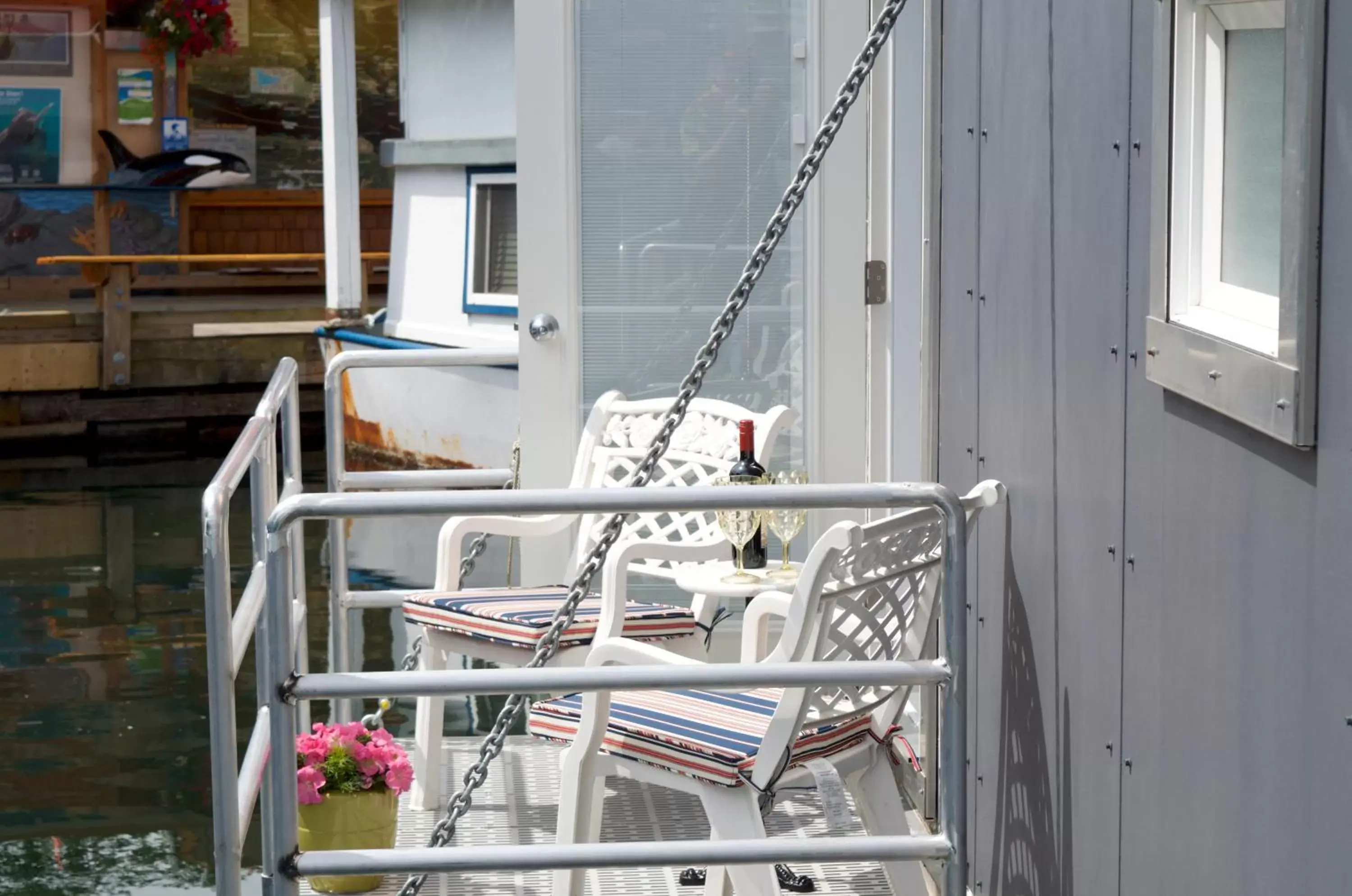 Balcony/Terrace in A Float Home B&B in Fisherman’s Wharf