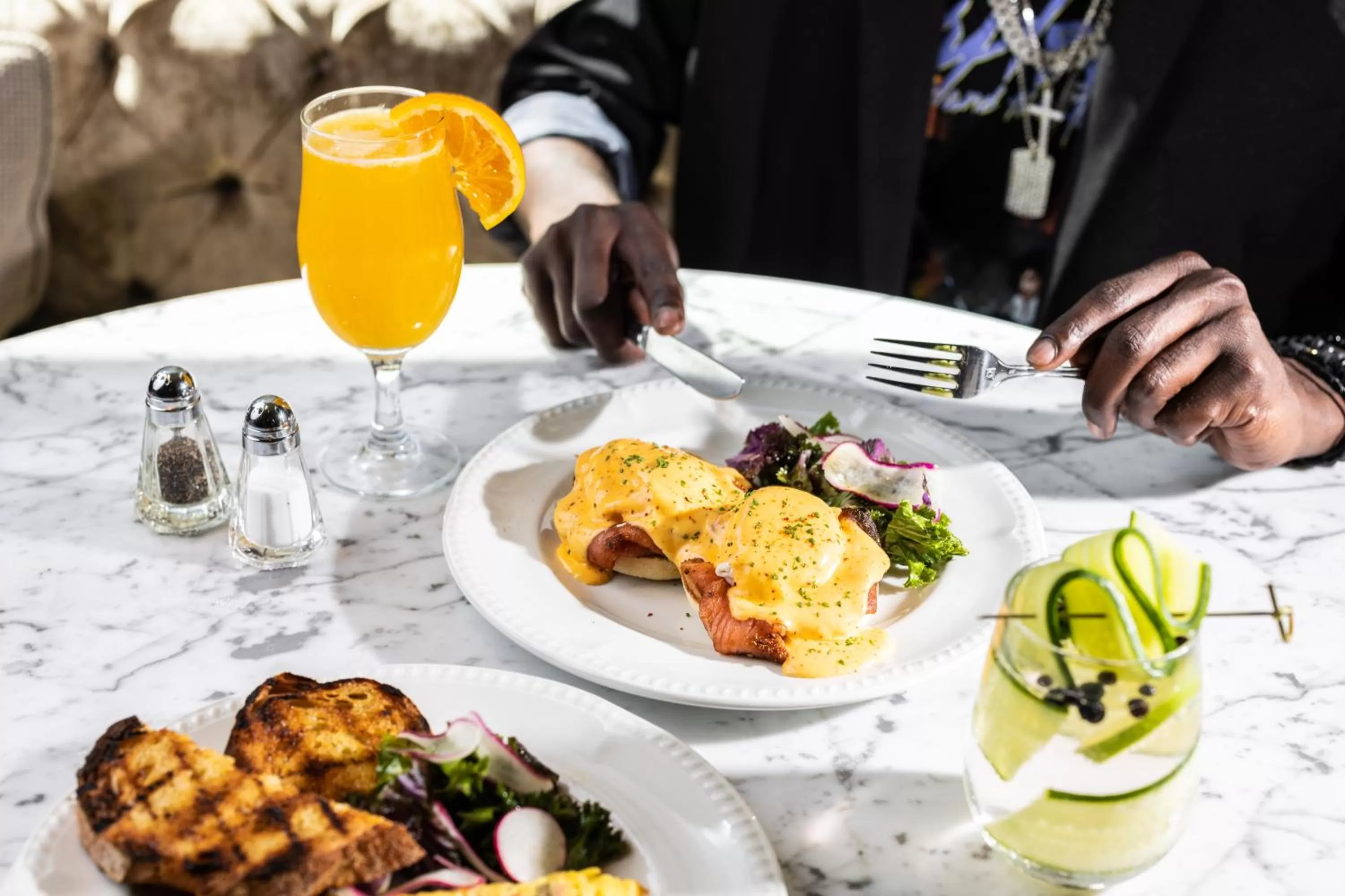 Food and drinks in Virgin Hotels Chicago