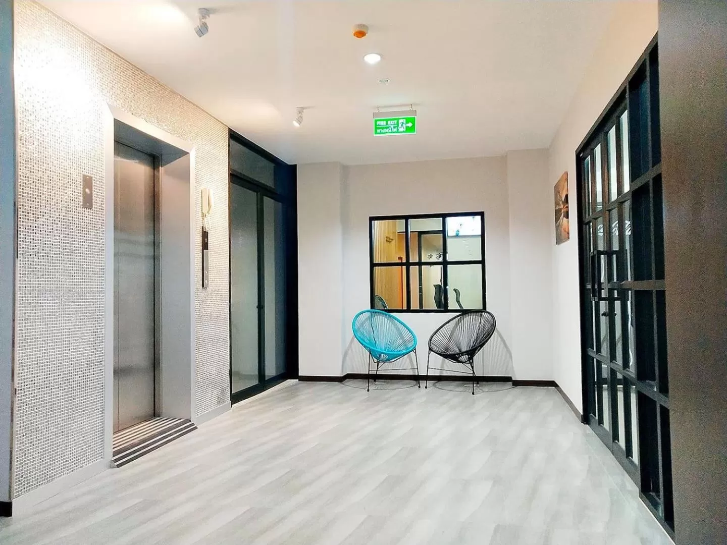 Seating area in โคโค่ โฮเทล KOCO Hotel