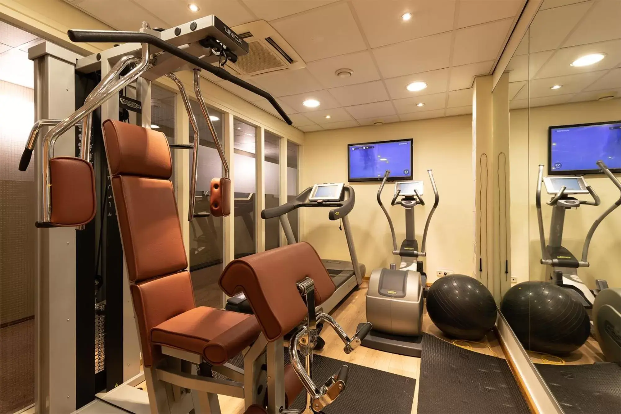 Fitness centre/facilities, Fitness Center/Facilities in Dikker & Thijs Hotel