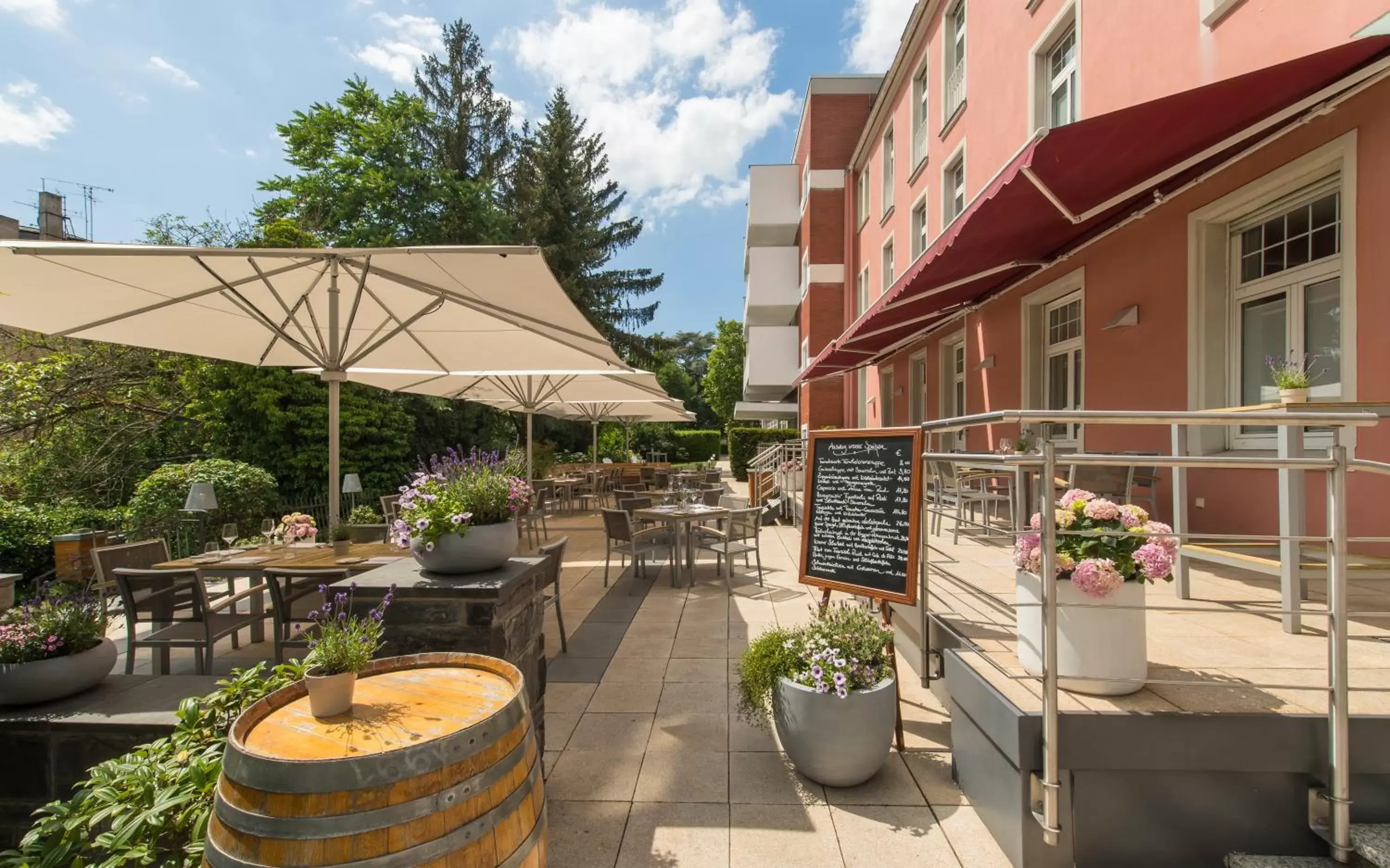 Balcony/Terrace in Hotel Oranien Wiesbaden