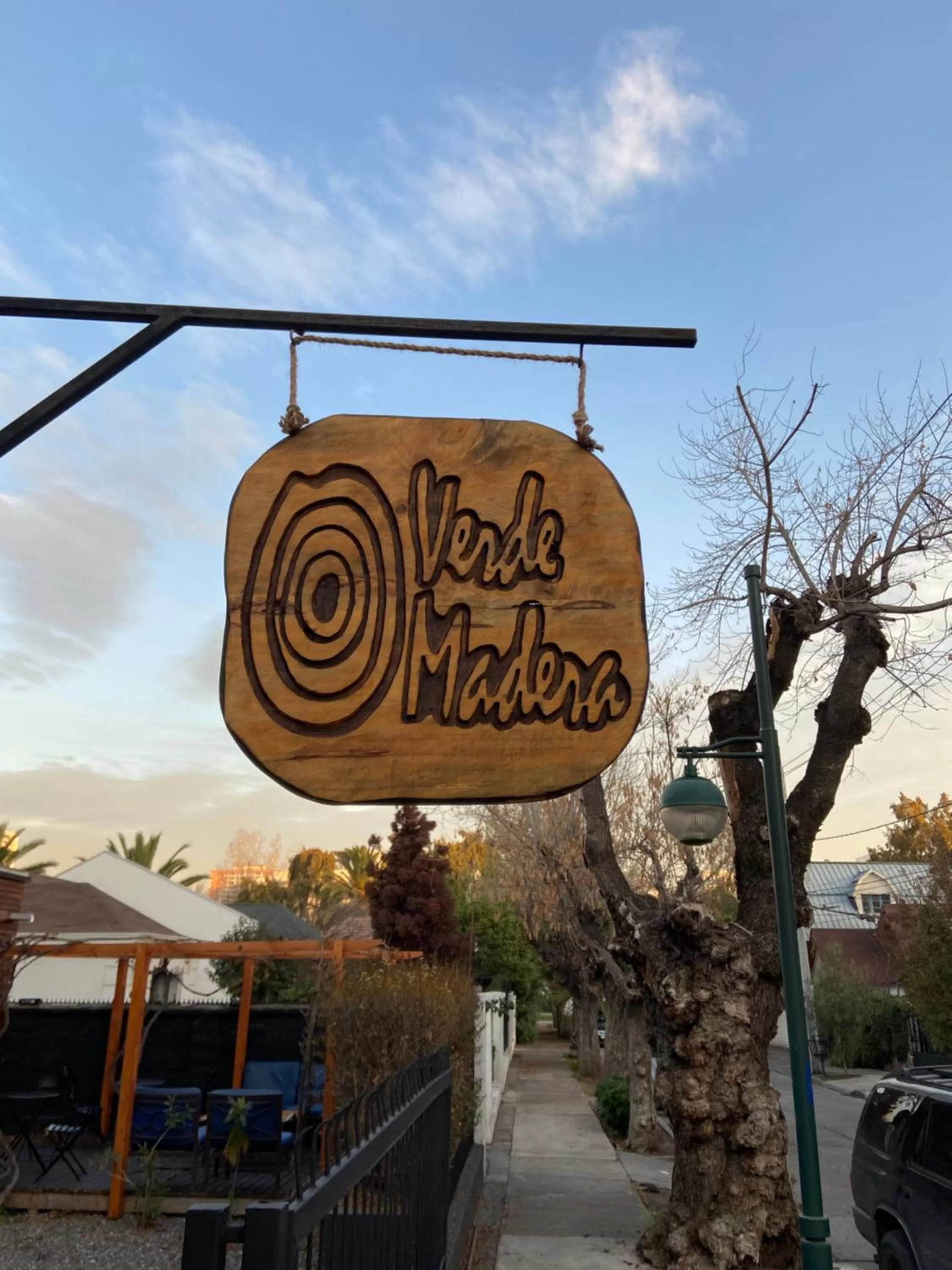 Property logo or sign in Verde Madera Hostel B&B