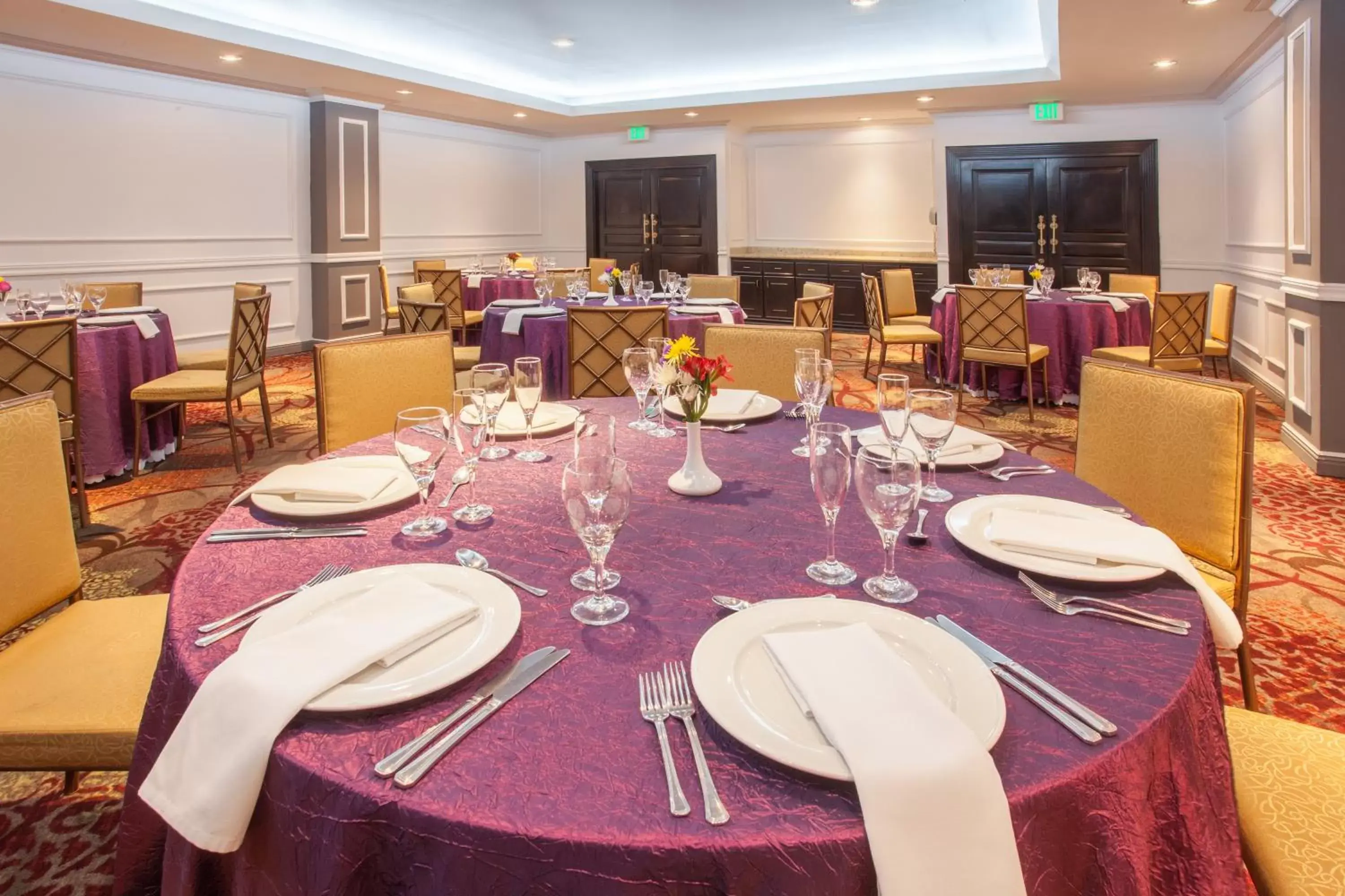 Meeting/conference room, Restaurant/Places to Eat in Crowne Plaza Panama, an IHG Hotel