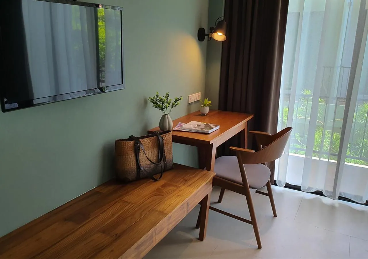 TV and multimedia in Mini House Aonang Hotel SHA Plus