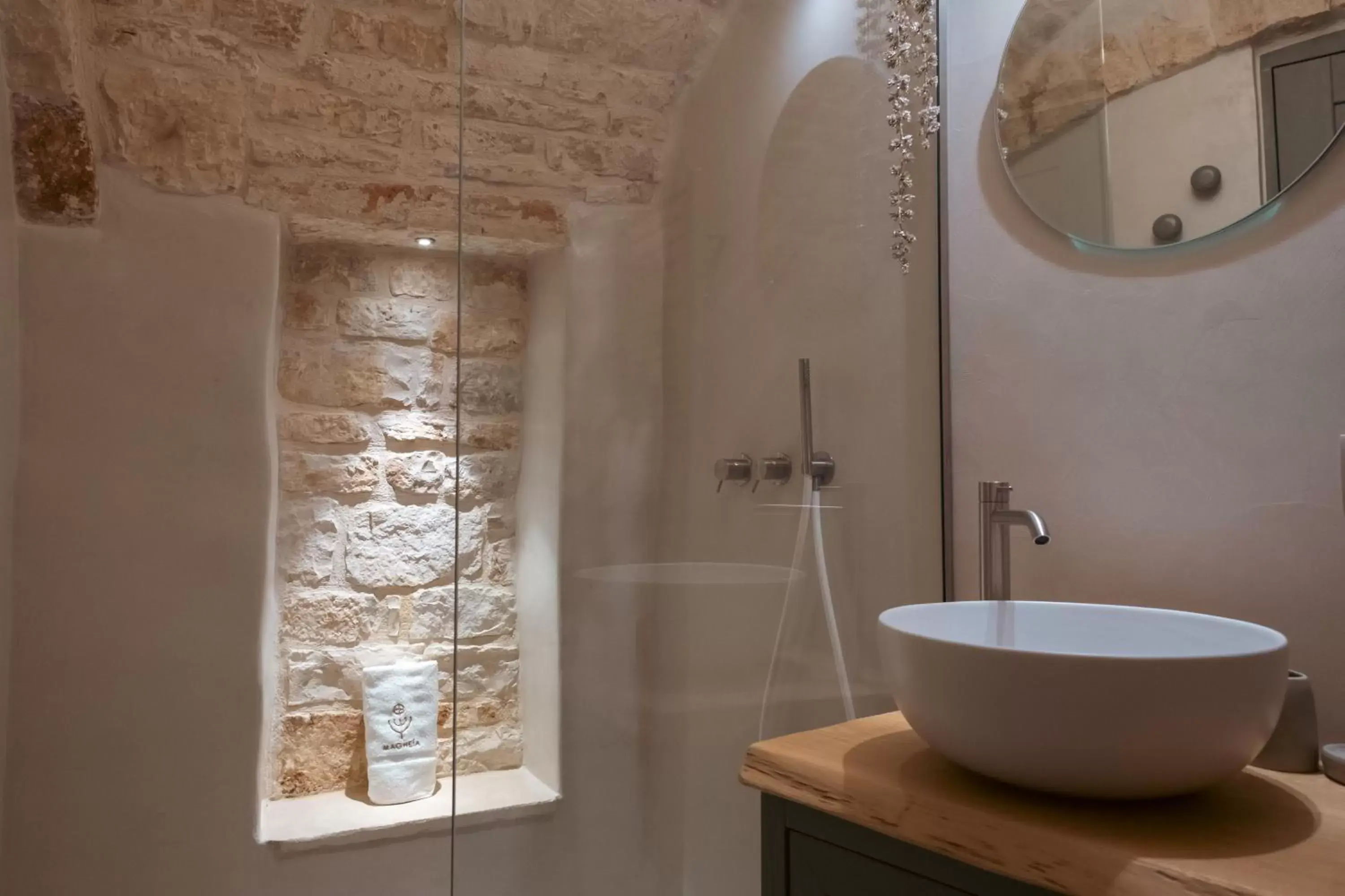 Shower, Bathroom in Trulli Magheia