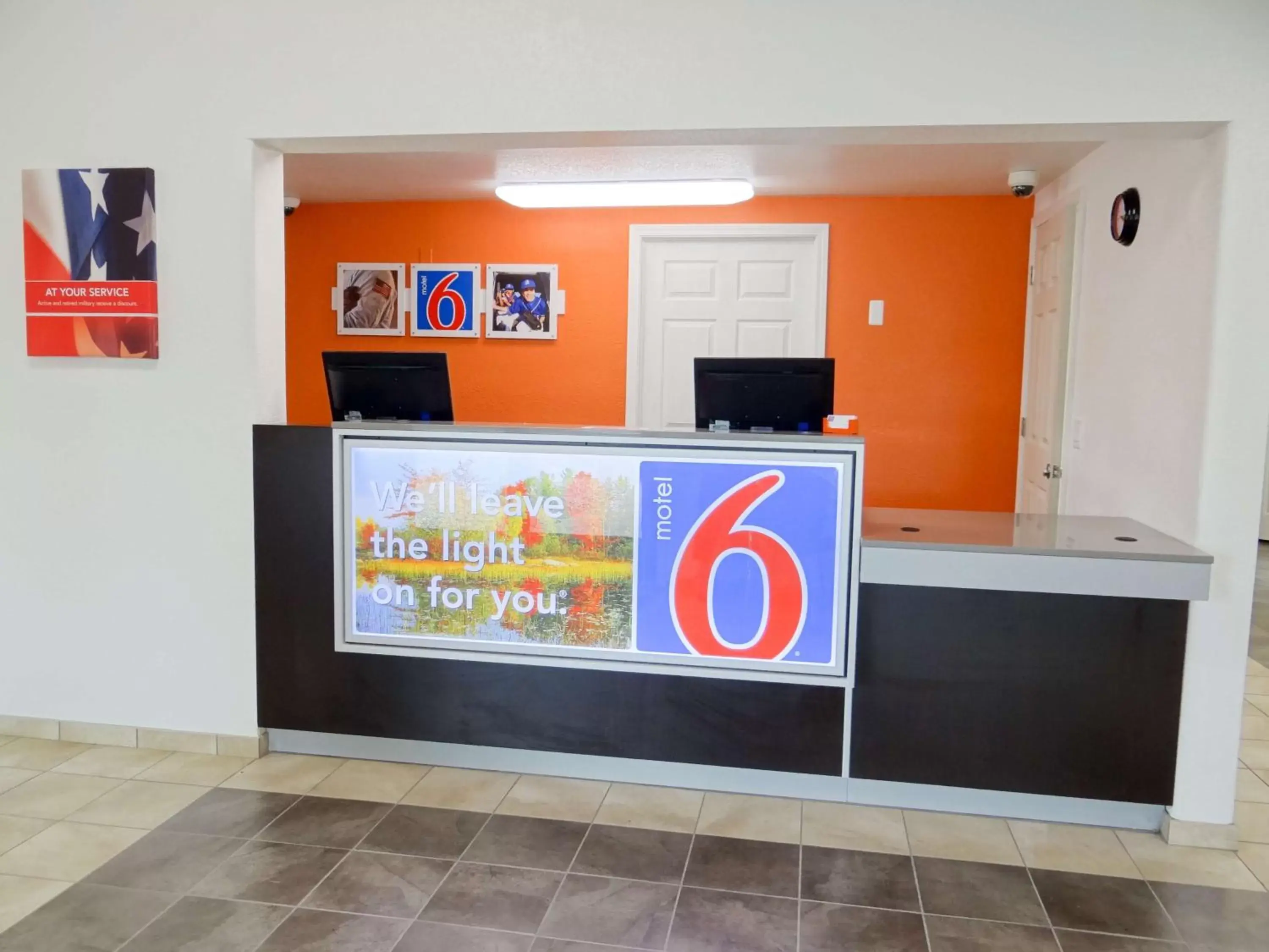 Property logo or sign, Lobby/Reception in Motel 6-Erie, PA