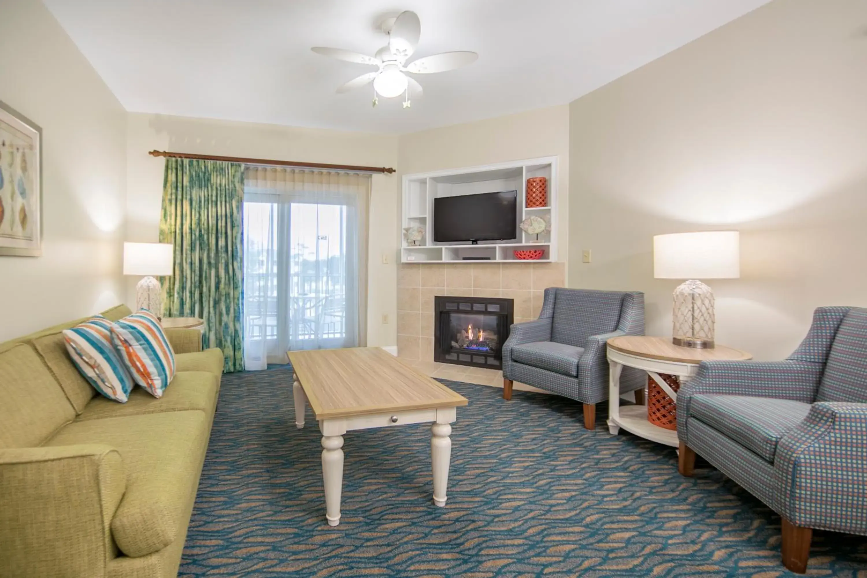 Living room, Seating Area in Holiday Inn Club Vacations South Beach Resort, an IHG Hotel