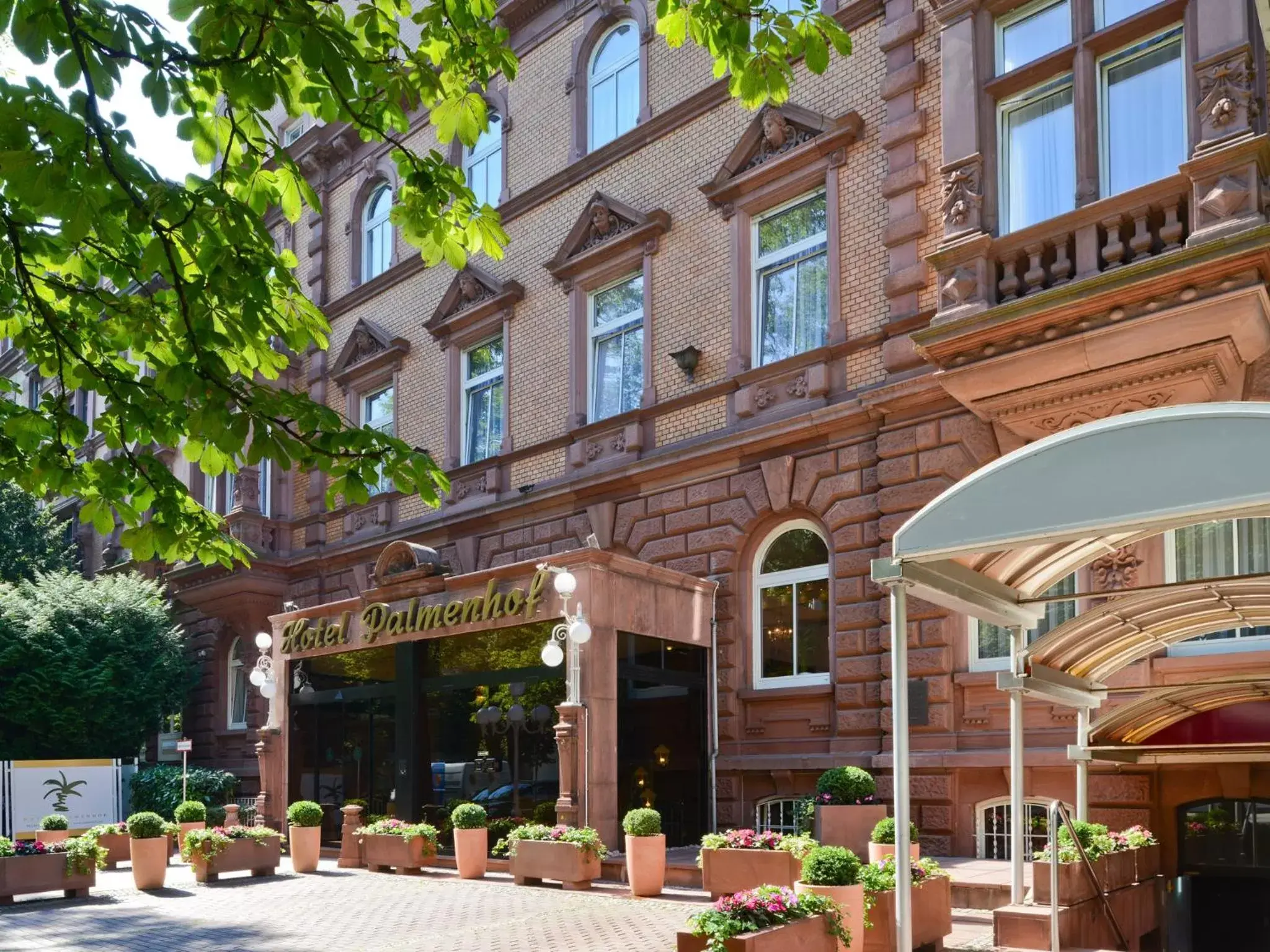 Facade/entrance, Property Building in Hotel Palmenhof