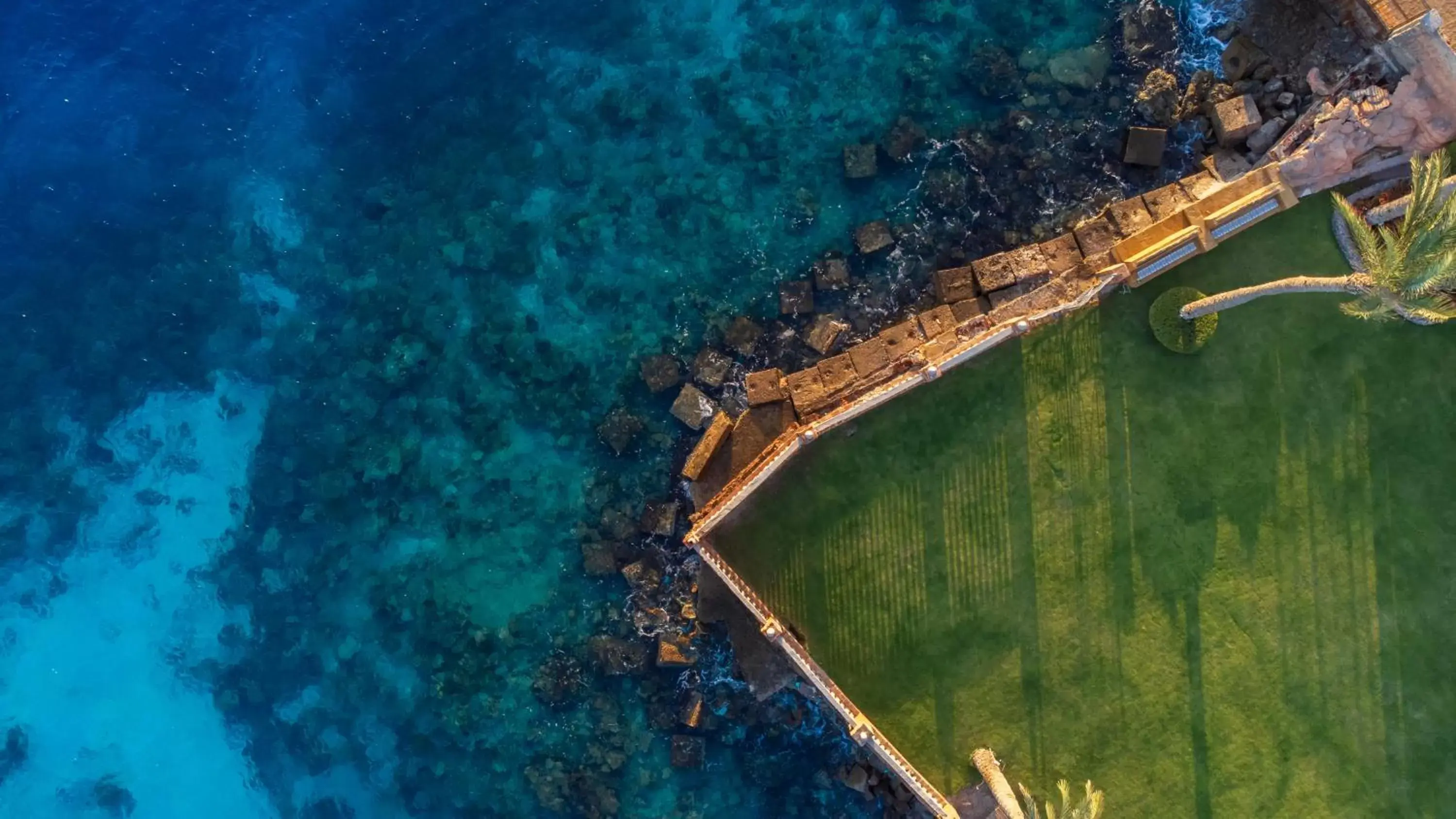 Bird's-eye View in Sunny Days Palma De Mirette Resort & Spa