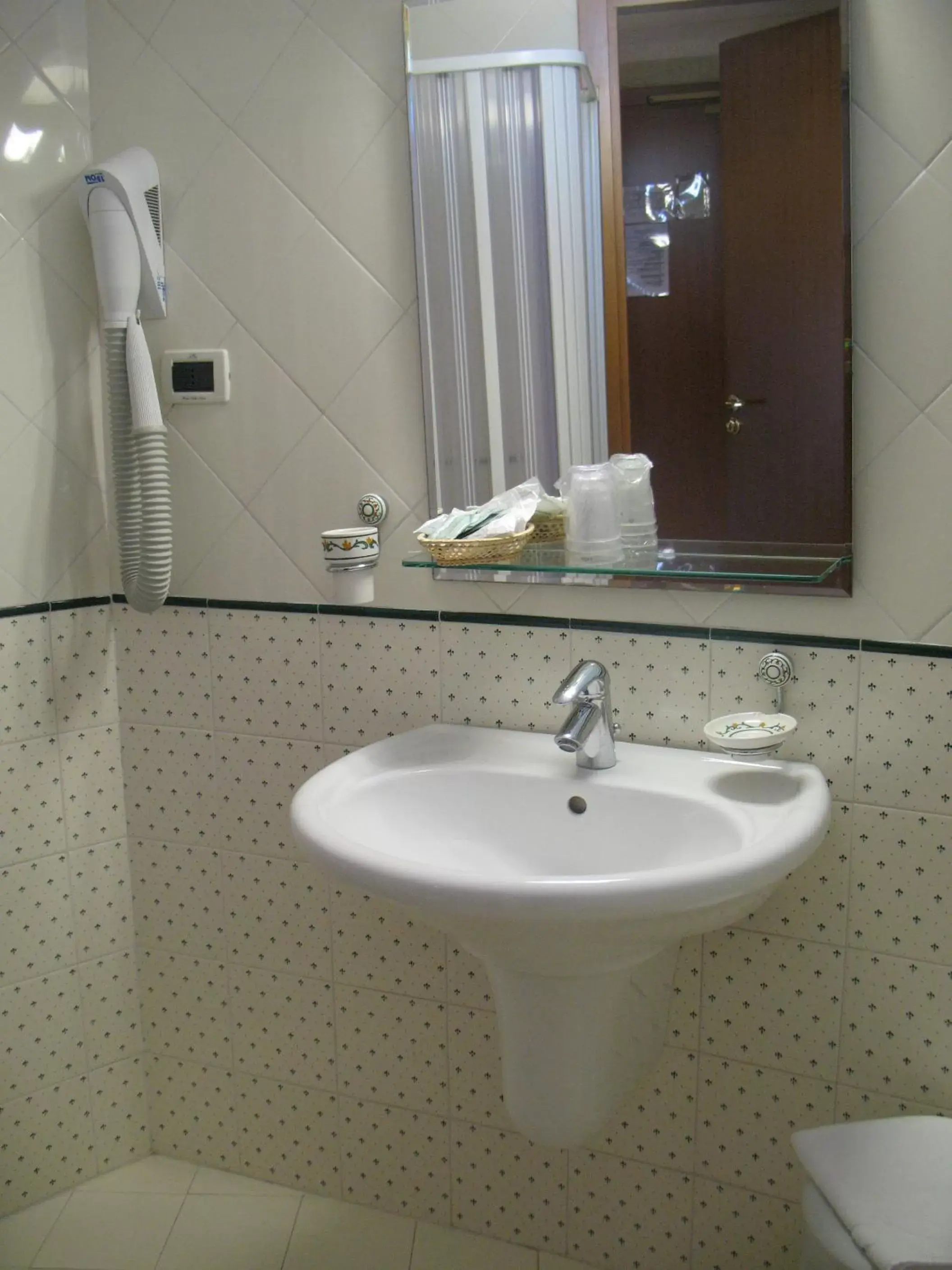Bathroom in Hotel Valle Rossa