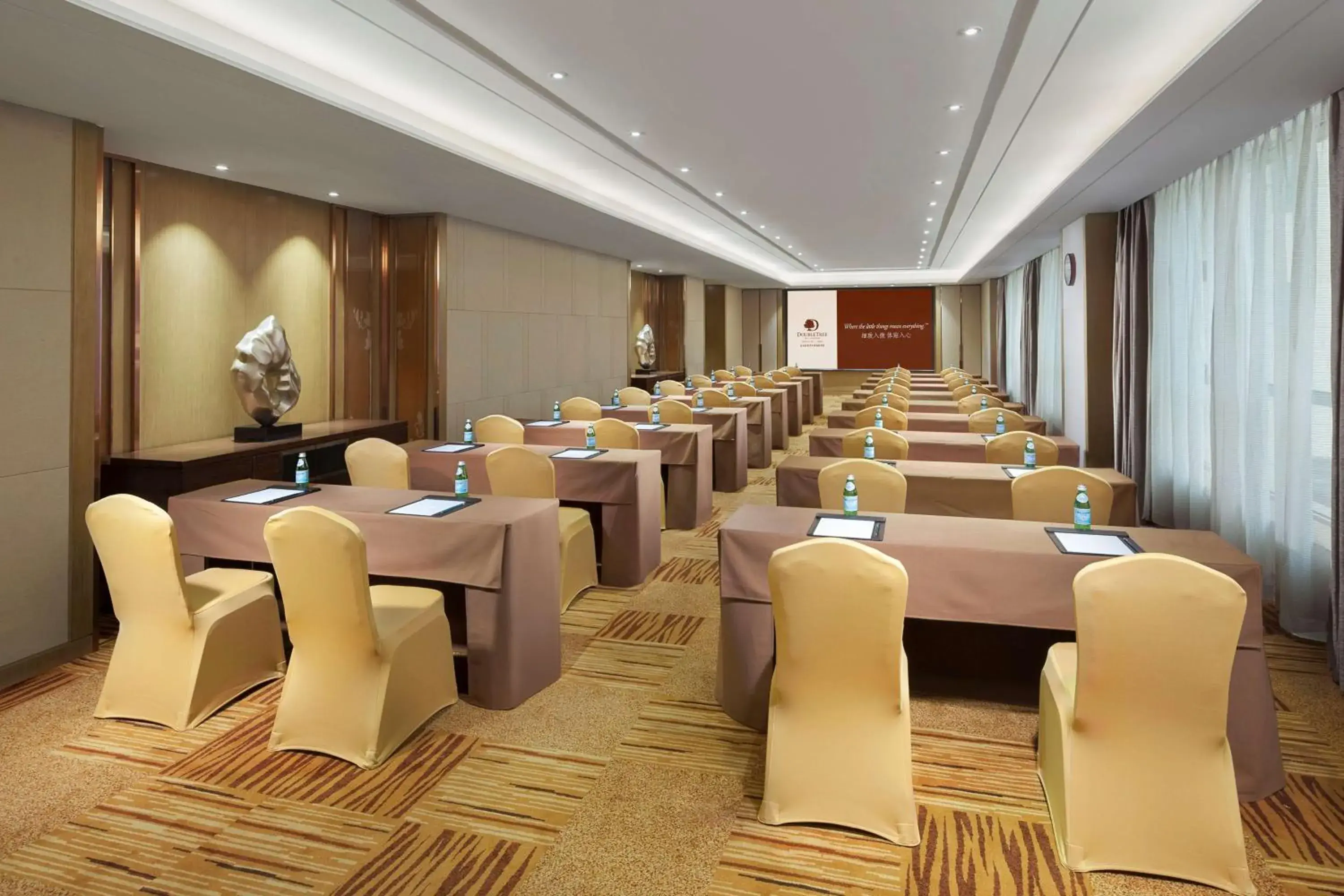 Meeting/conference room in DoubleTree by Hilton Hotel Qingdao-Jimo Ancient City