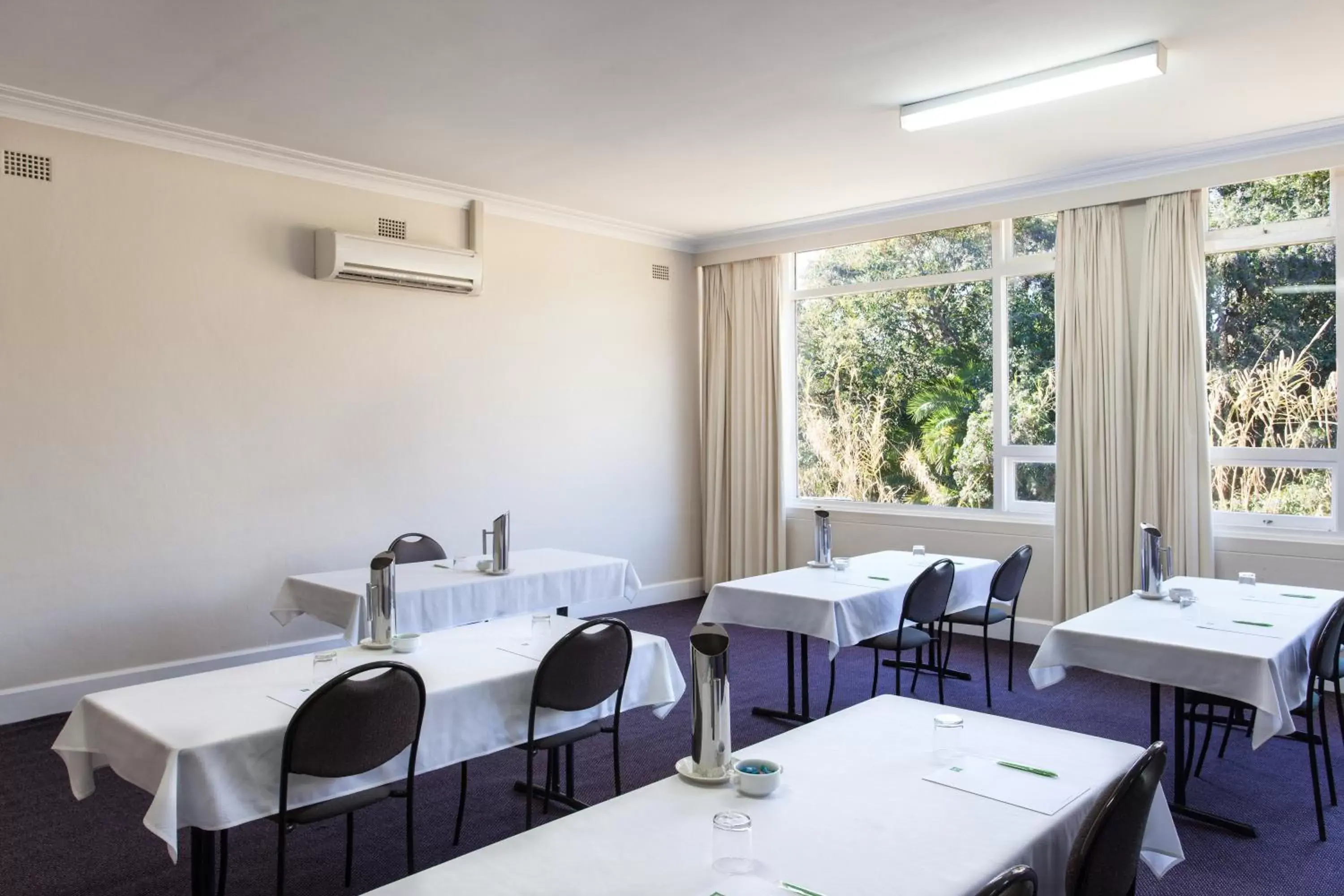 Meeting/conference room, Restaurant/Places to Eat in ibis Styles Tamworth