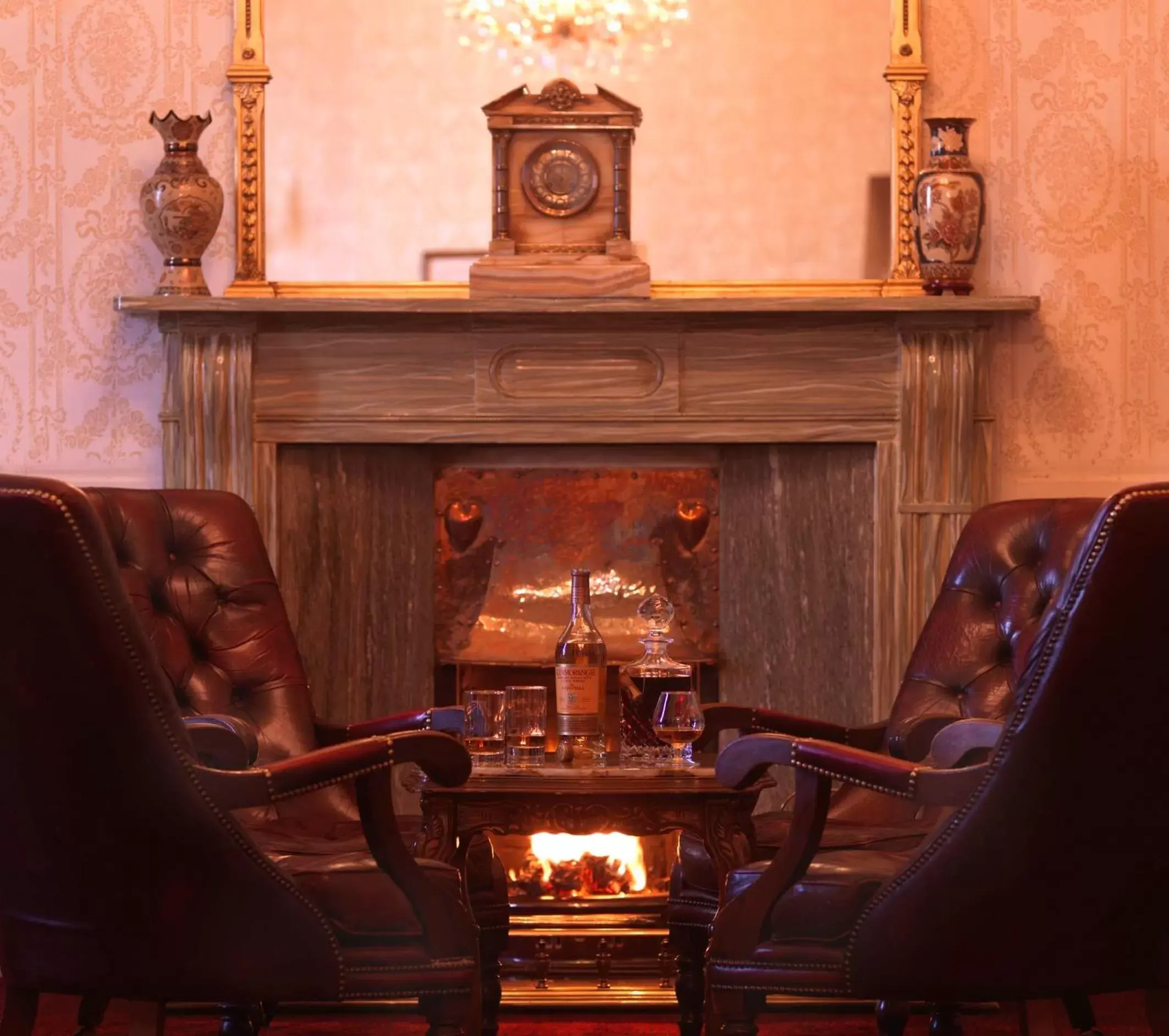 Lounge or bar, Seating Area in North West Castle Hotel