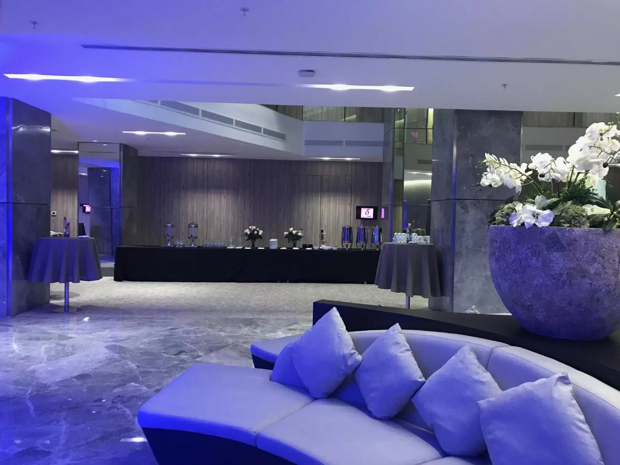 Lobby/Reception in Icon Hotel