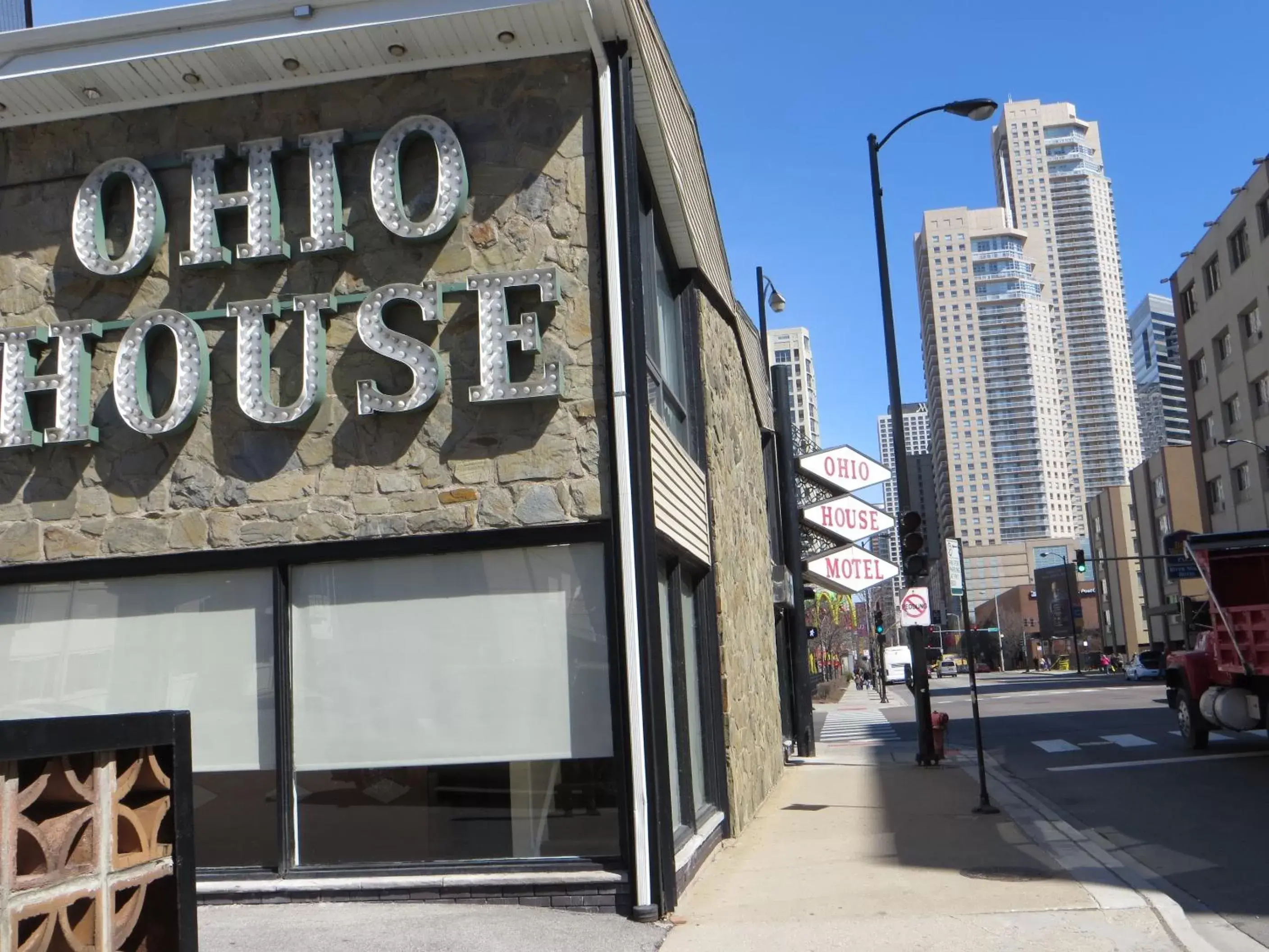 Facade/entrance in Ohio House Motel