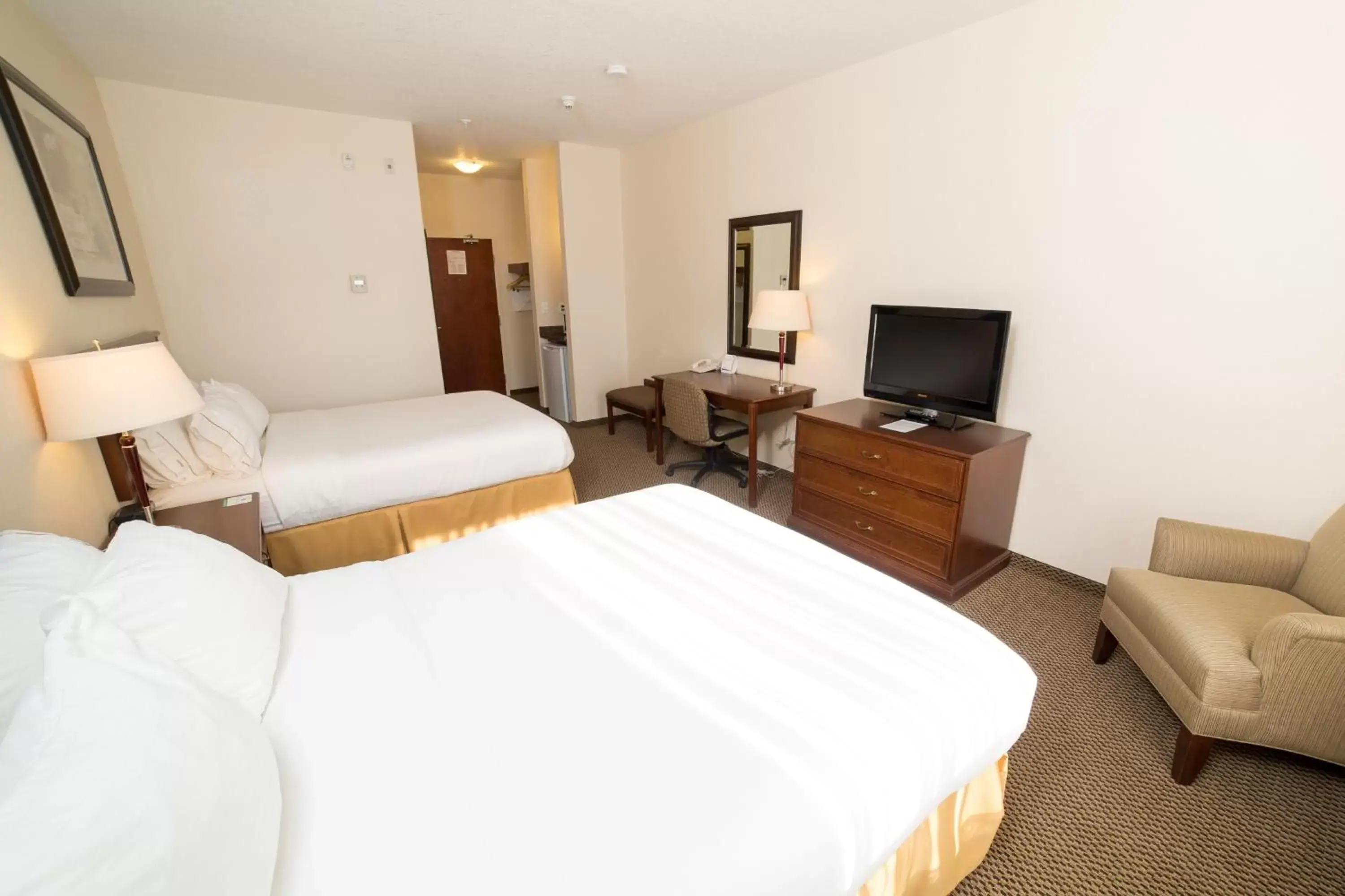 Photo of the whole room in Holiday Inn Express & Suites Drayton Valley, an IHG Hotel