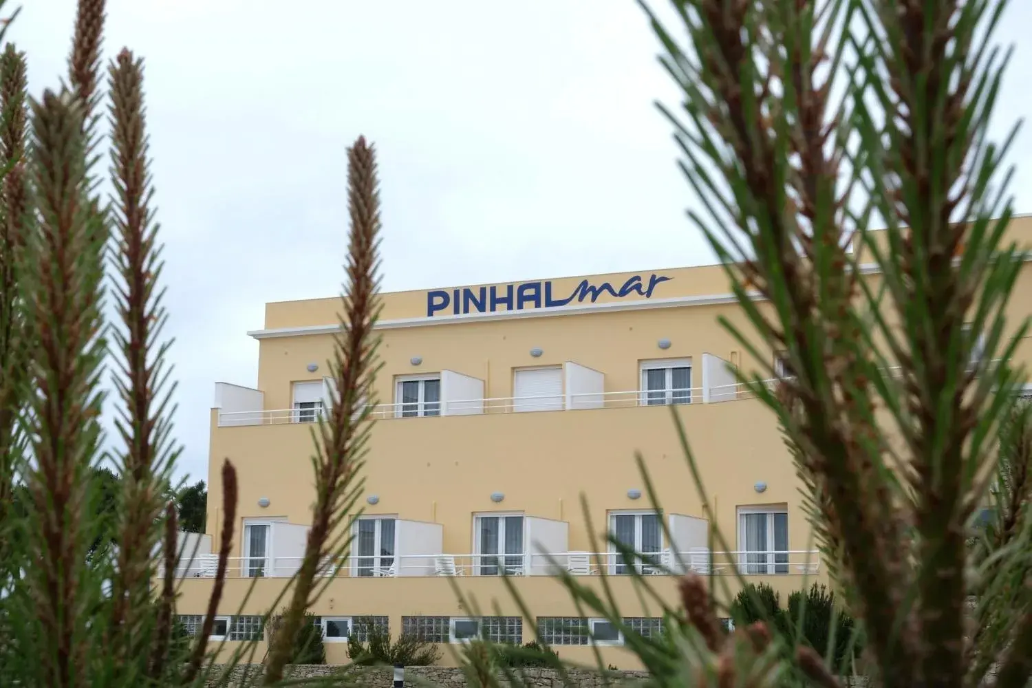 Property Building in Hotel Pinhalmar