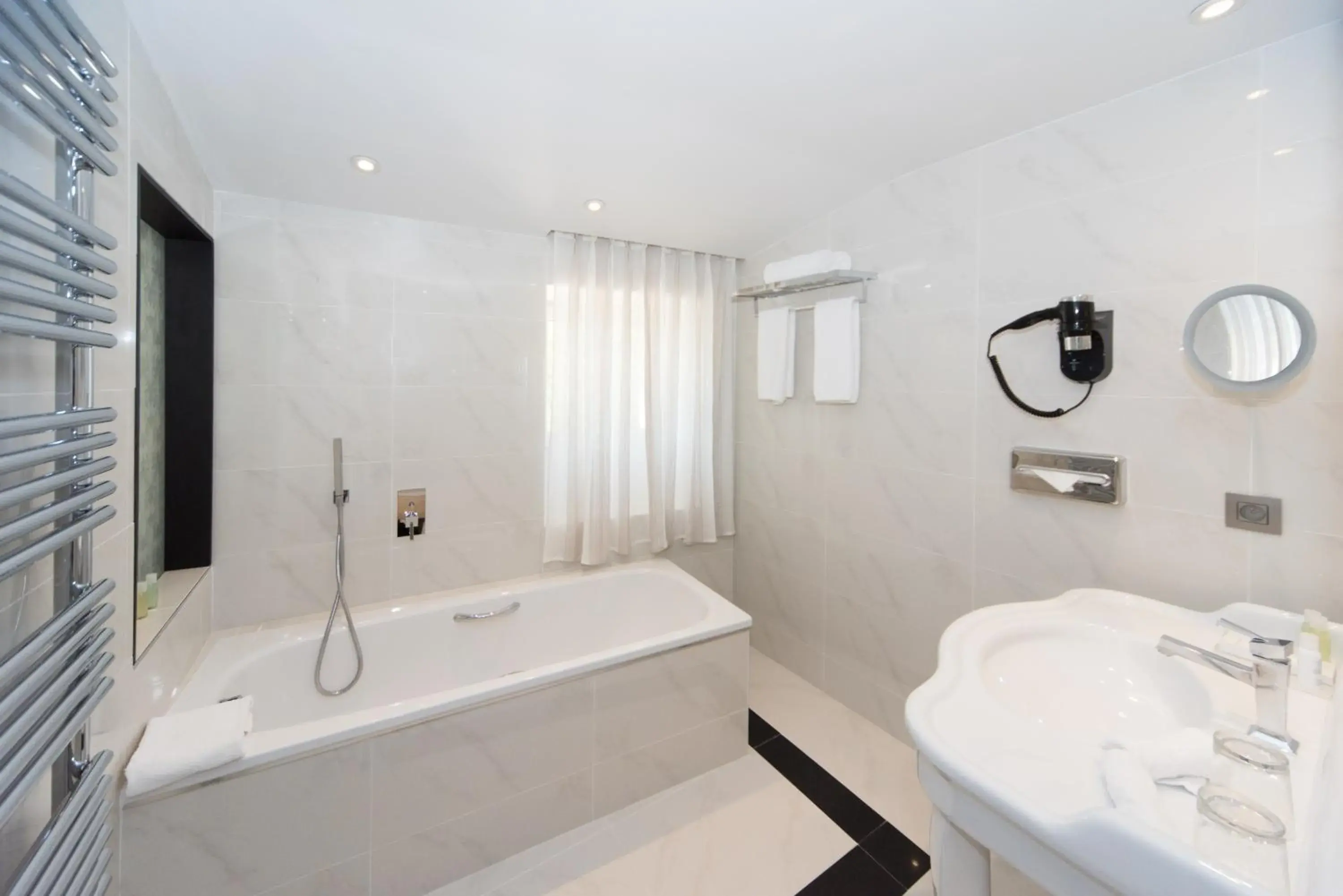Bathroom in Hotel Les Bories & Spa