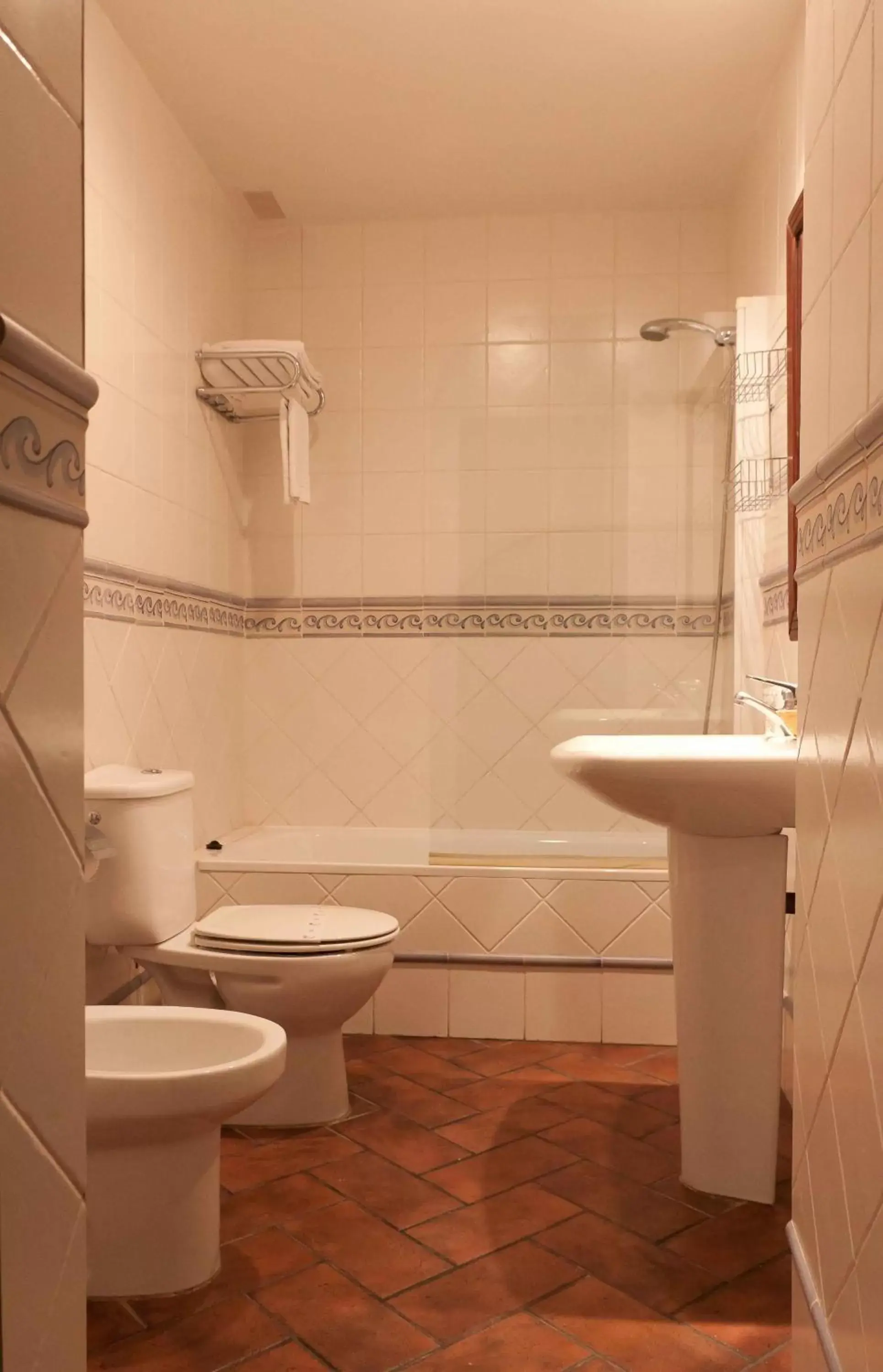 Twin Room with Extra Bed in Hotel Plaza Grande Twin Room with Extra Bed in Hotel Plaza Grande