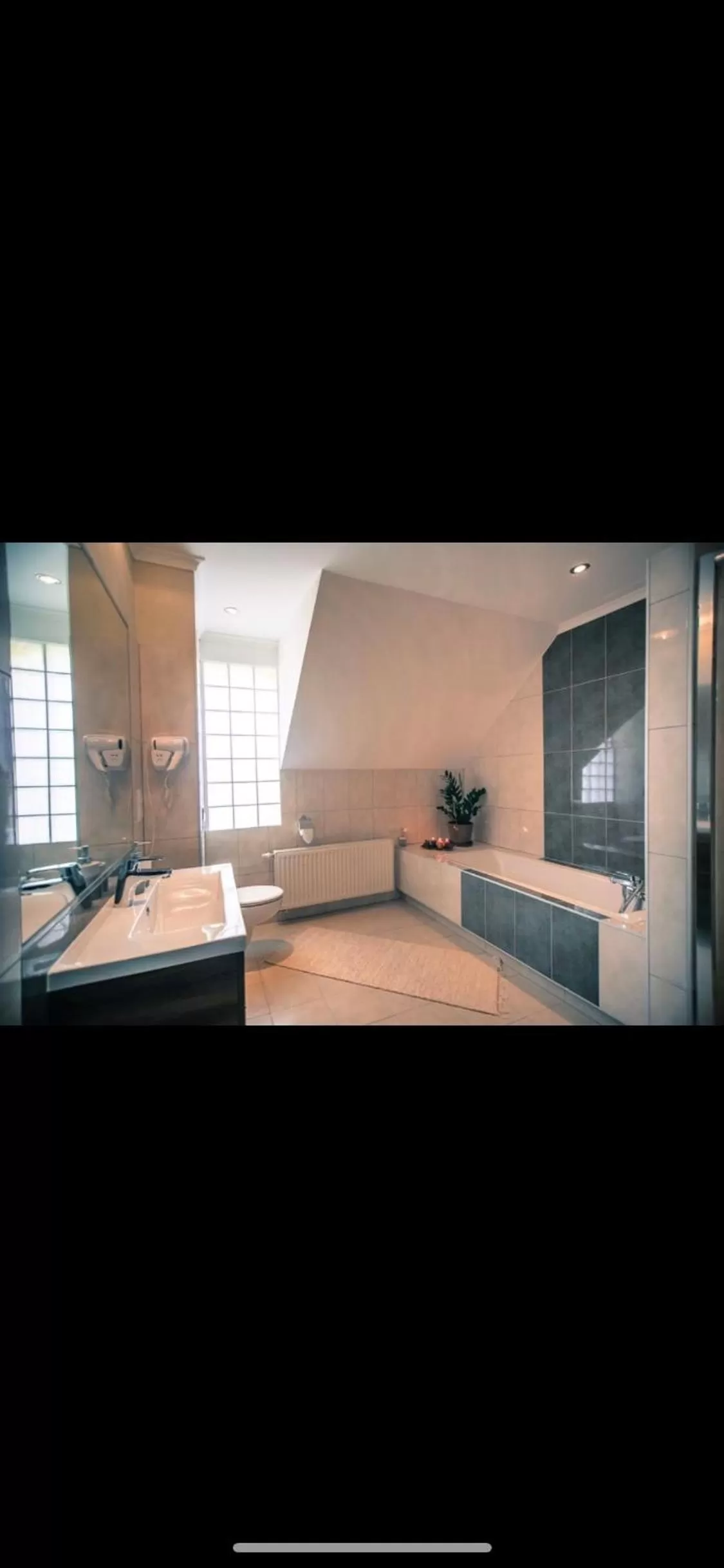 Bathroom in PIANO CAFE b&b